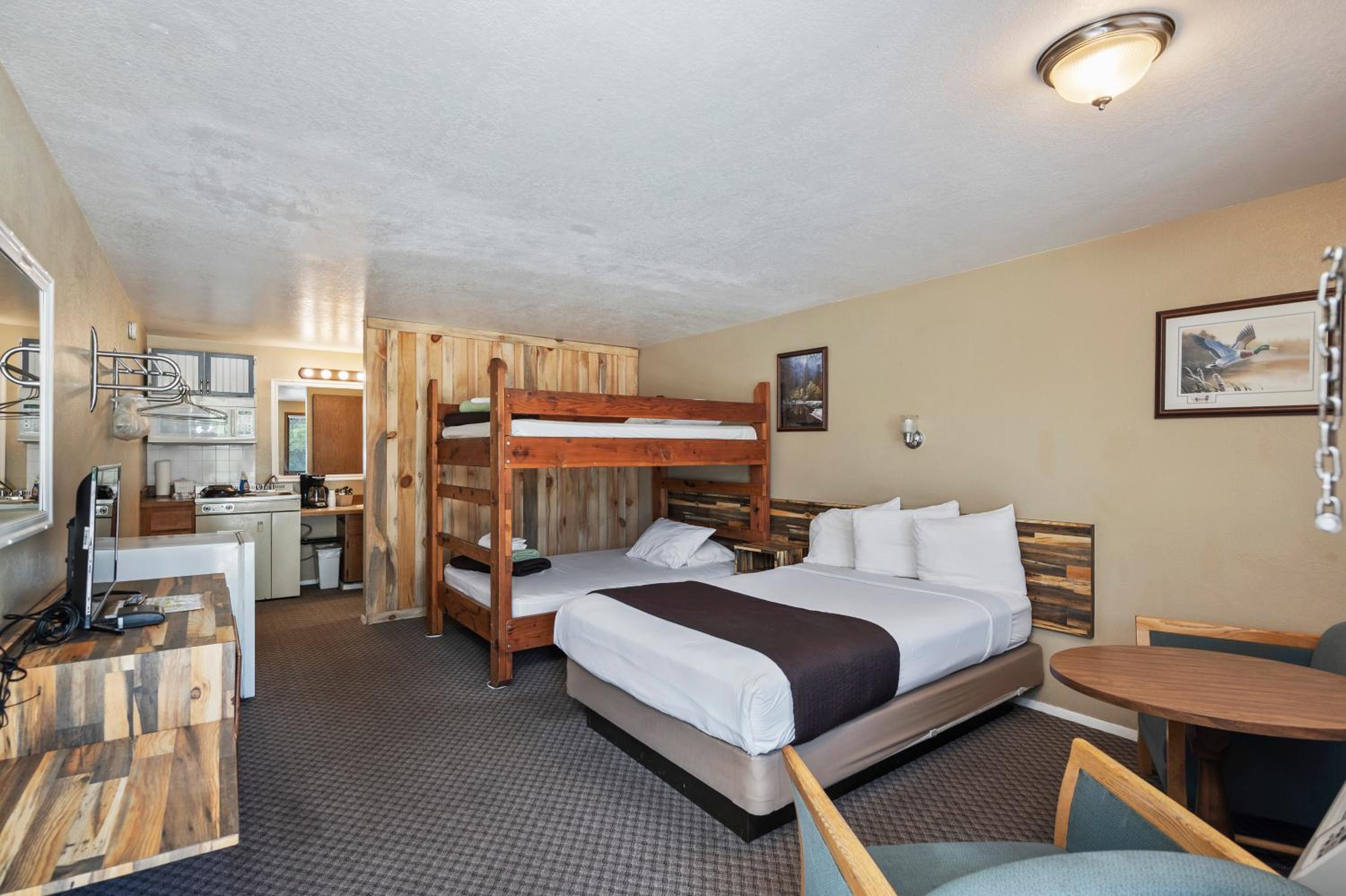 Luxury Triple Room