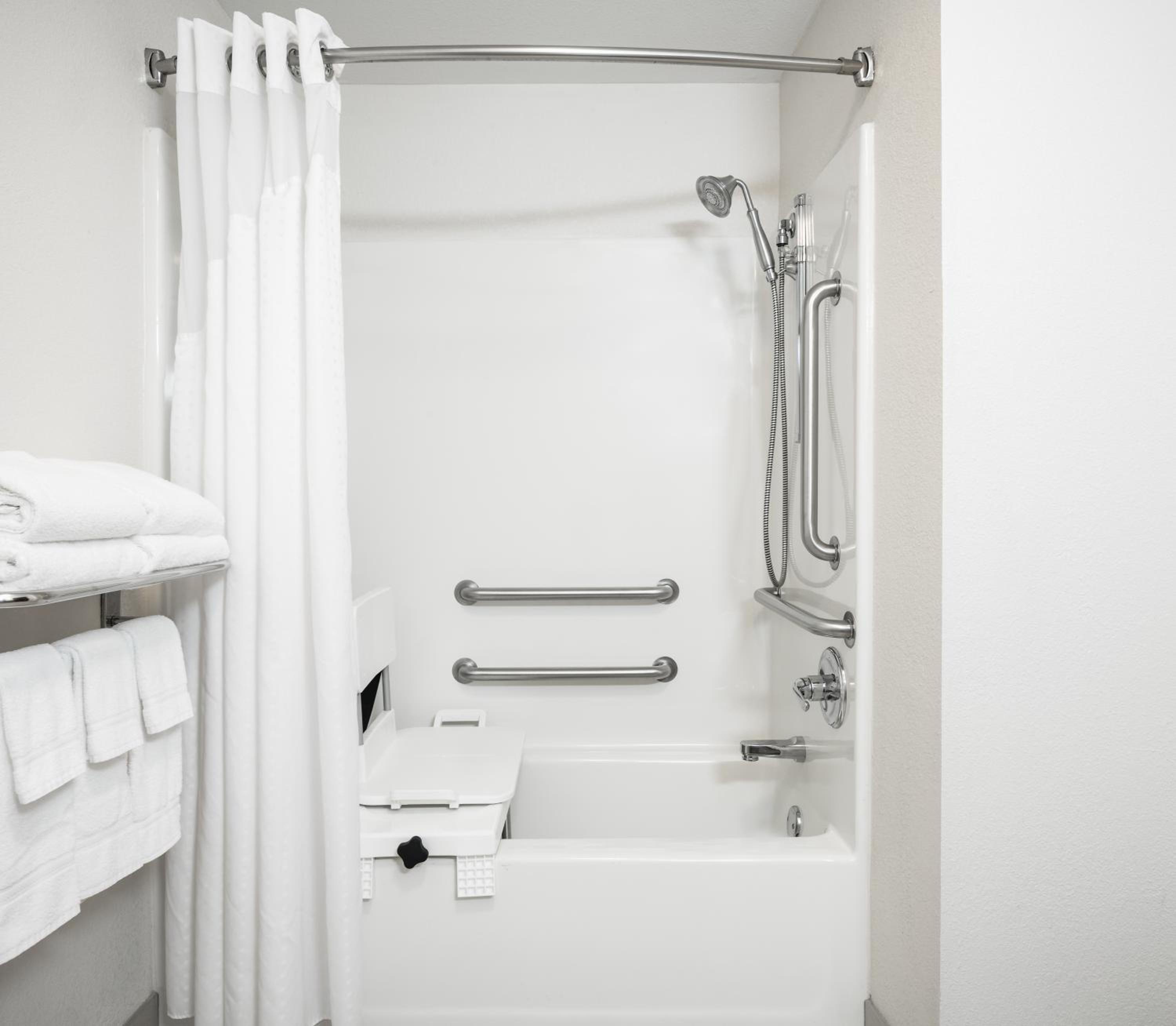 Standard King Room with Mobility Accessible Tub - Photo 1
