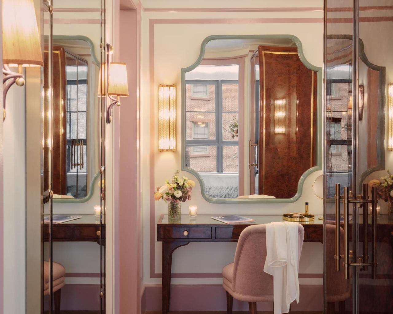 Tribeca Corner Suite
