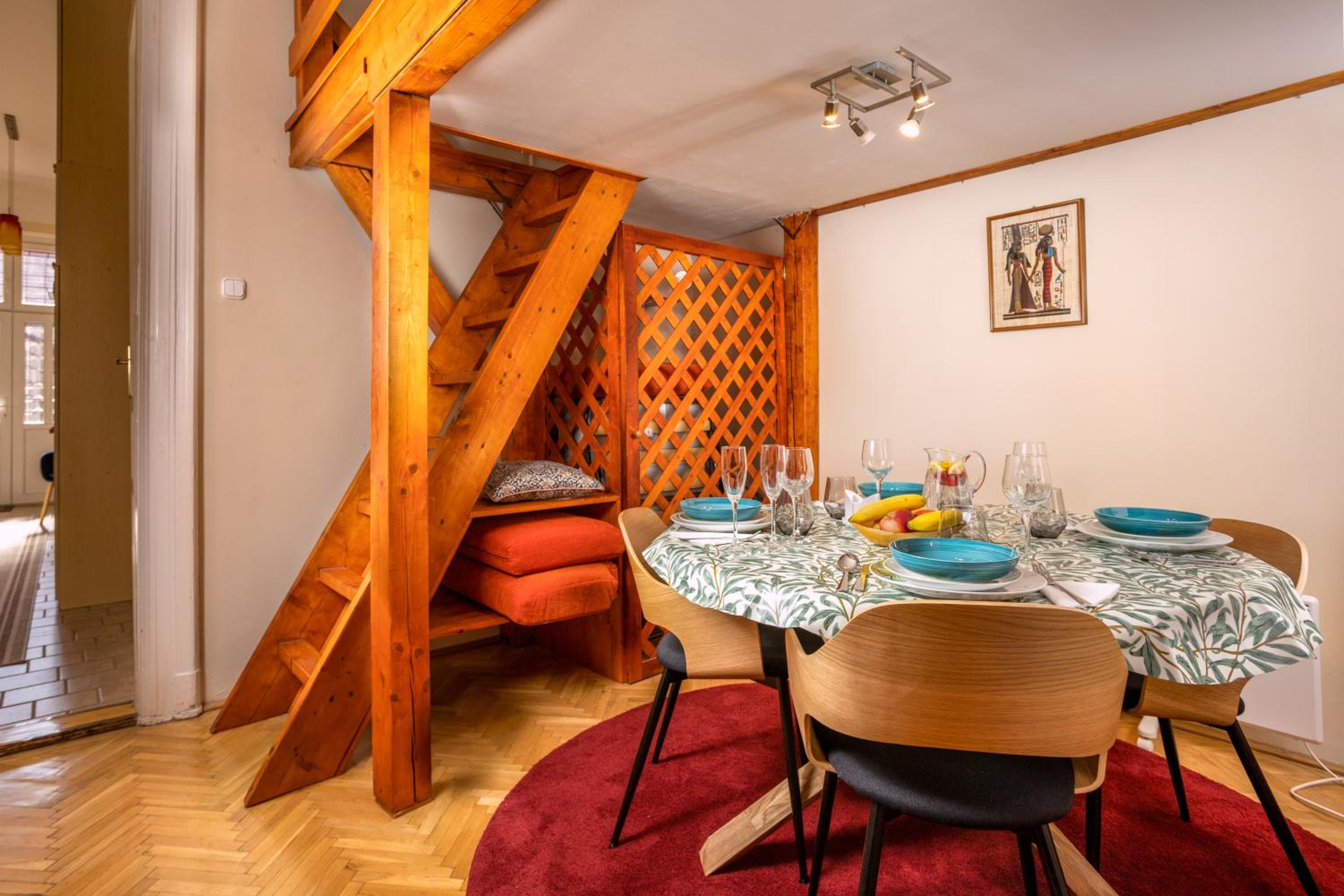 One-Bedroom Apartment - Photo 9