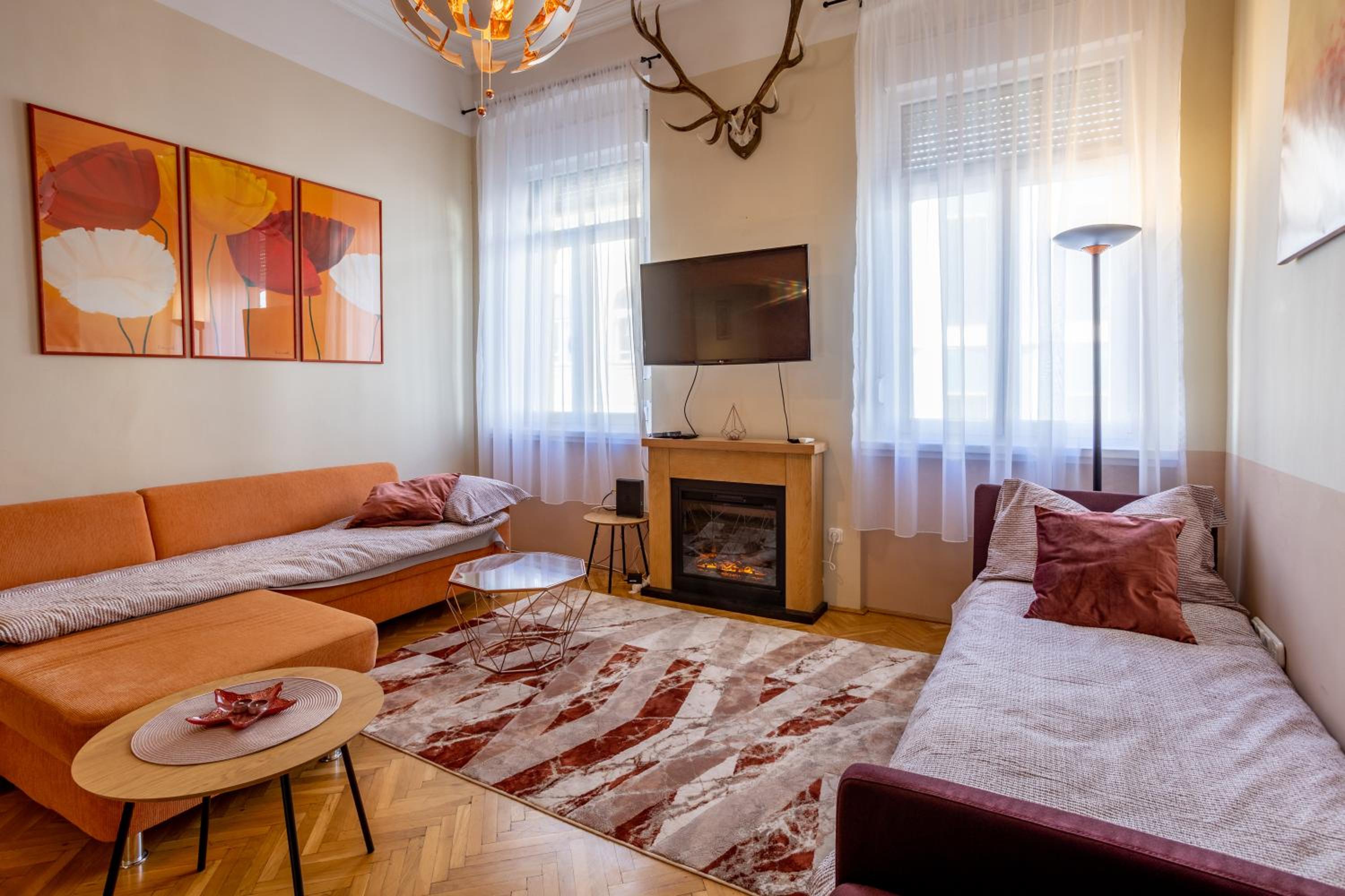 One-Bedroom Apartment - Photo 5