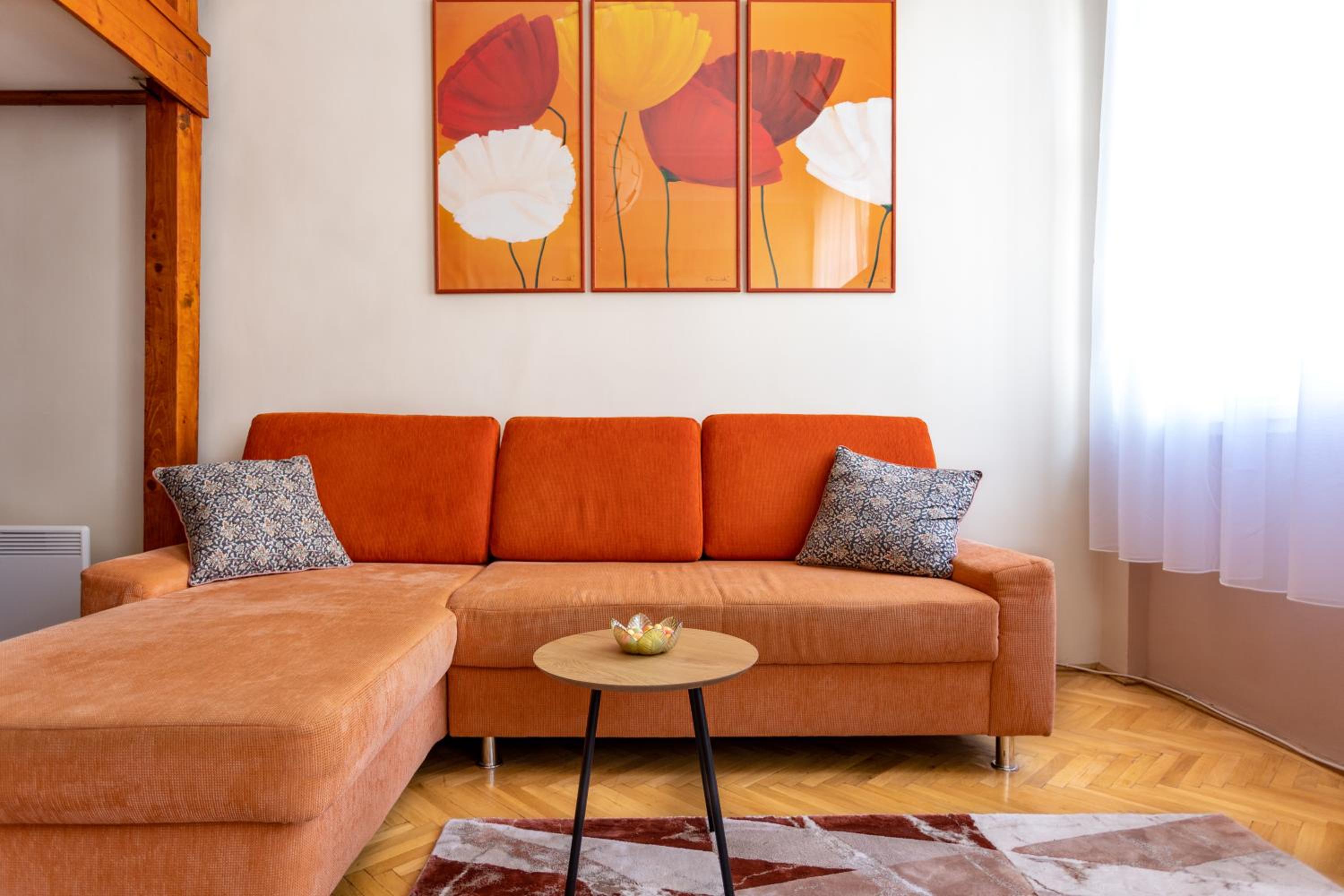 One-Bedroom Apartment - Photo 14