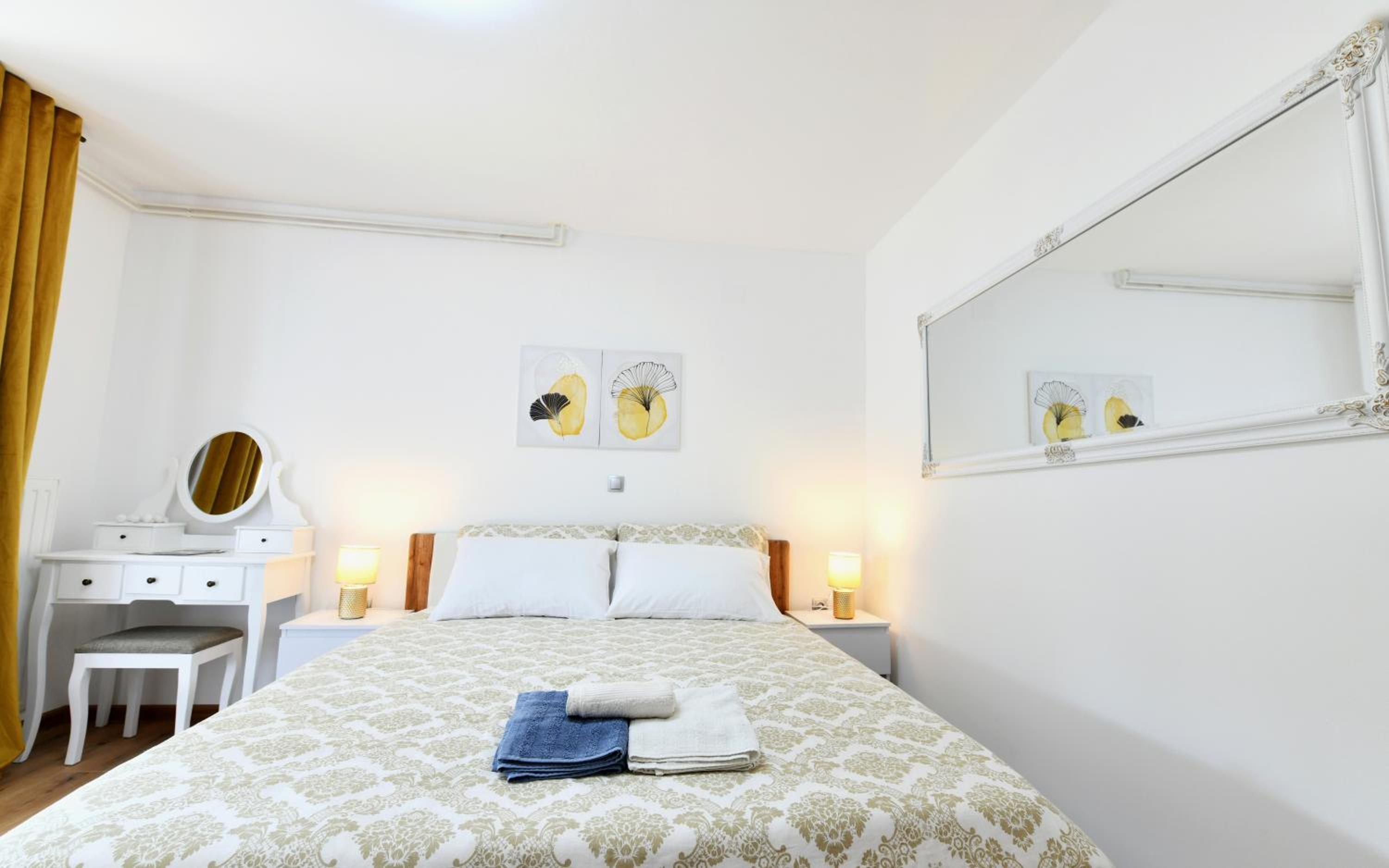 Two-Bedroom Apartment - Photo 44