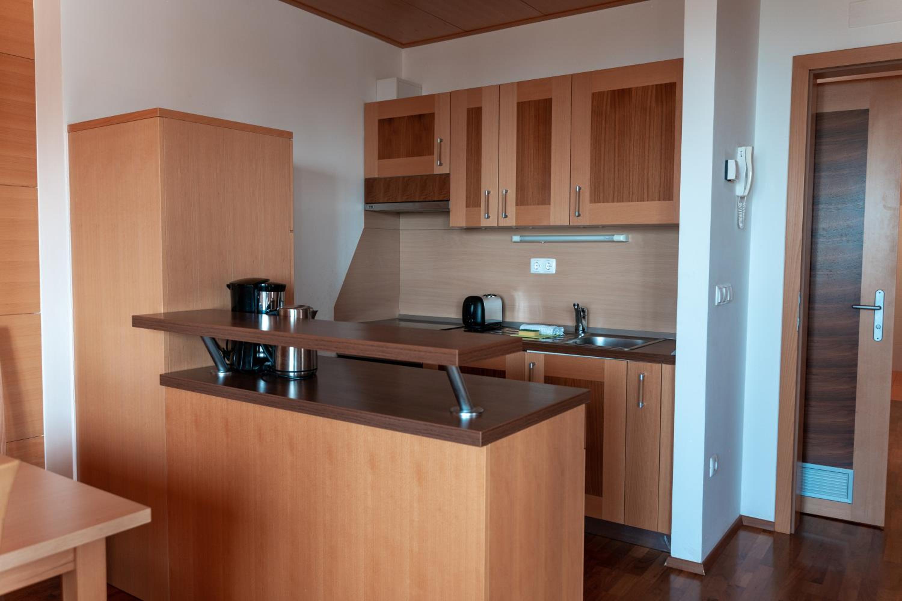 Two-Bedroom Apartment with Balcony photo 3