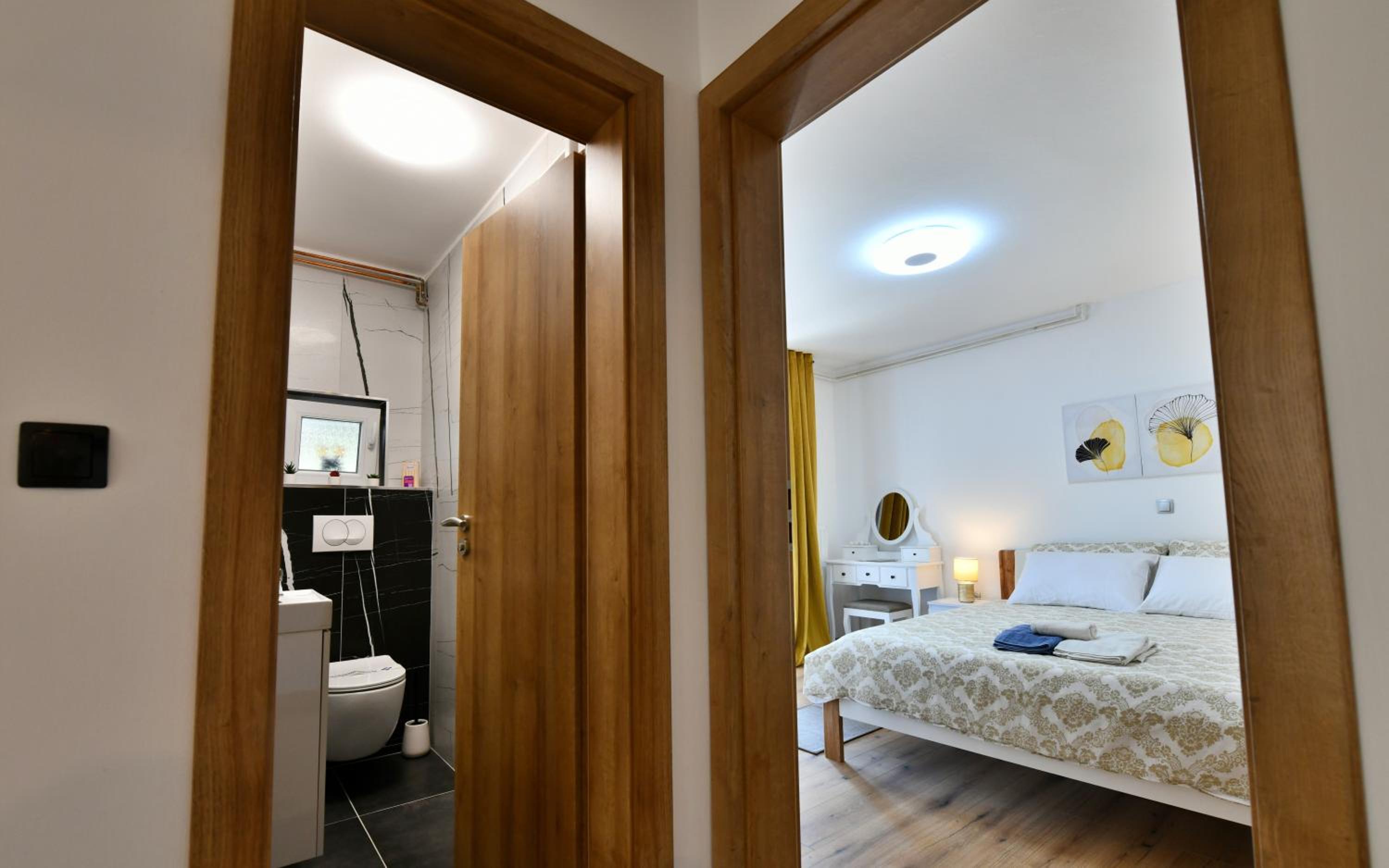 Two-Bedroom Apartment - Photo 40