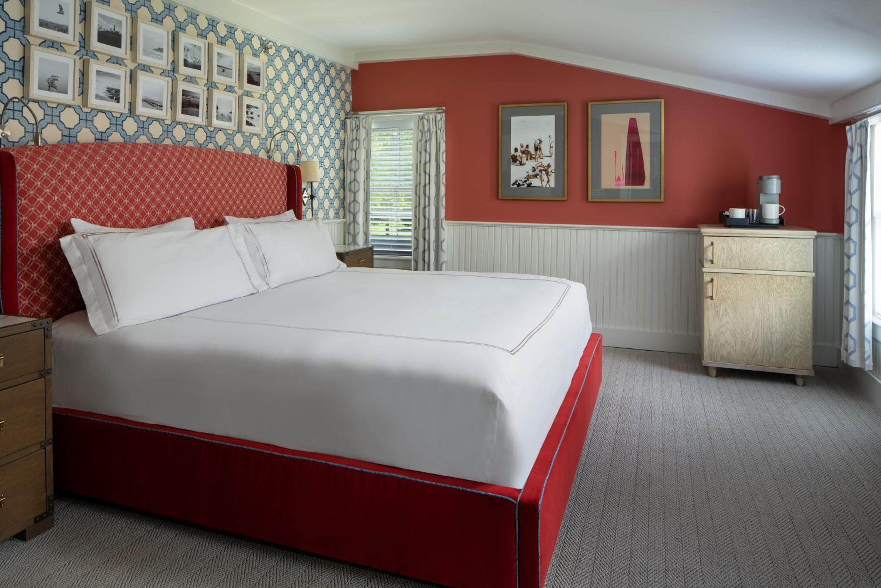 Large Queen Room photo 2