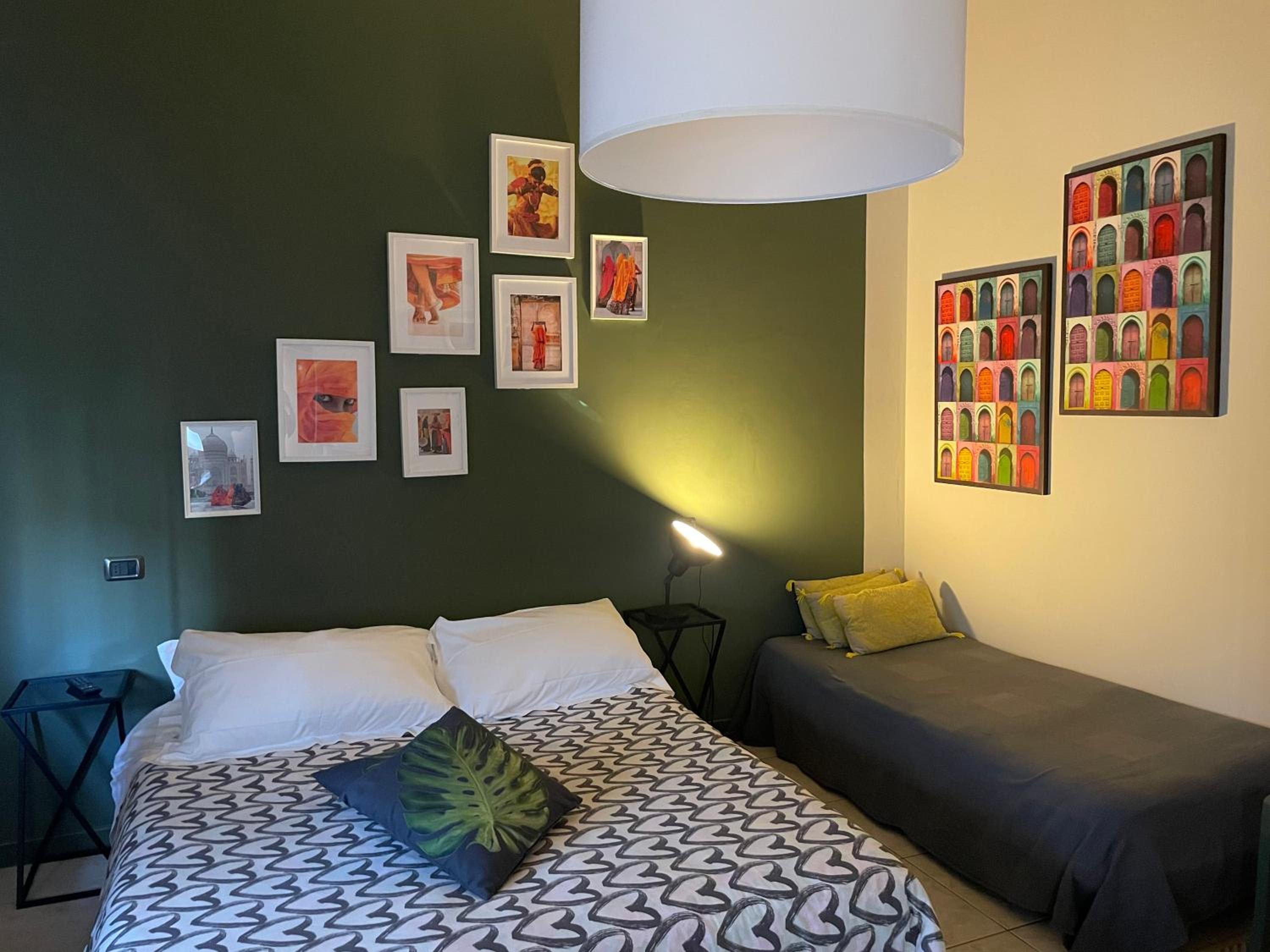One-Bedroom Apartment - Photo 3