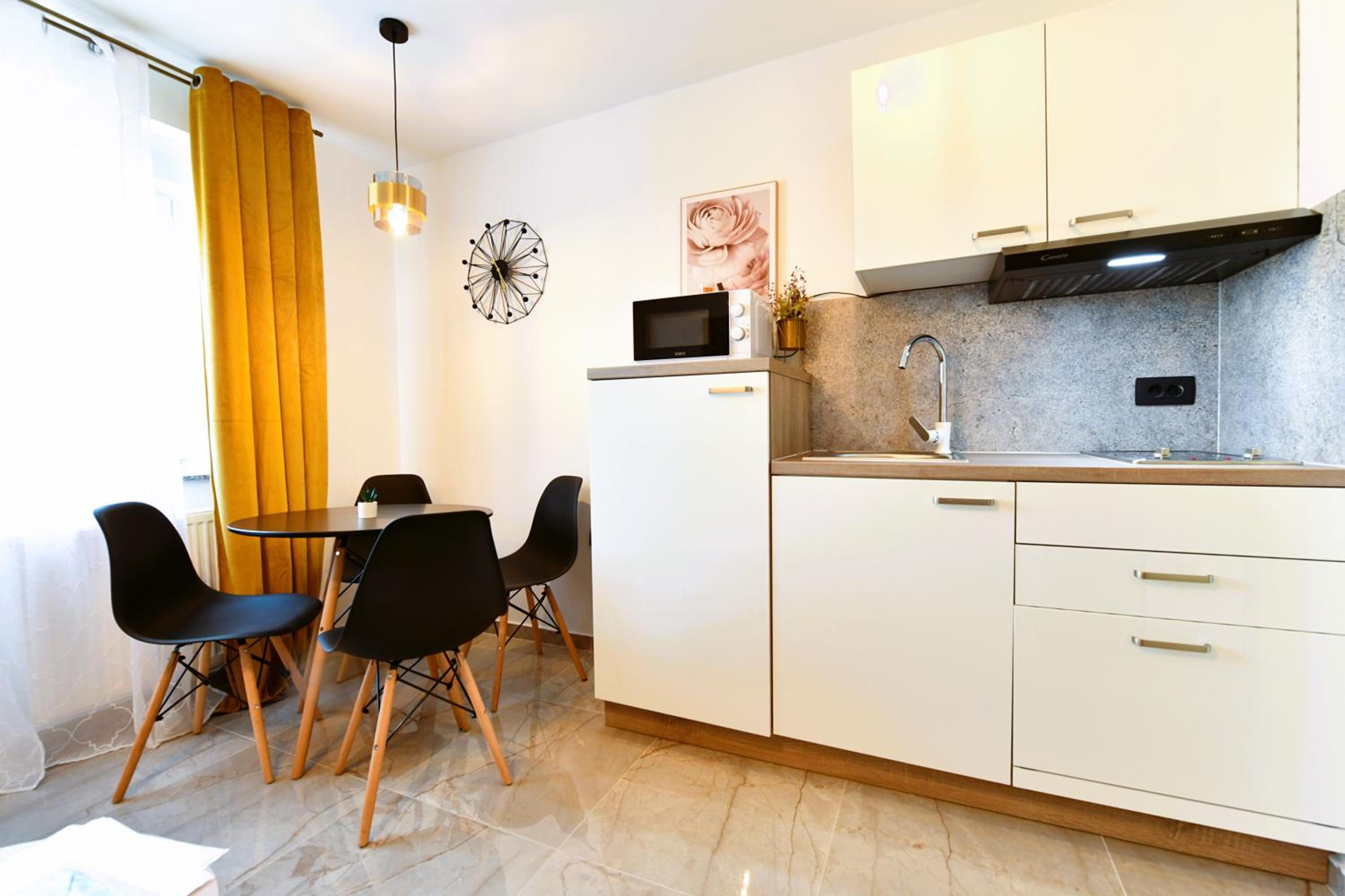 Two-Bedroom Apartment - Photo 8