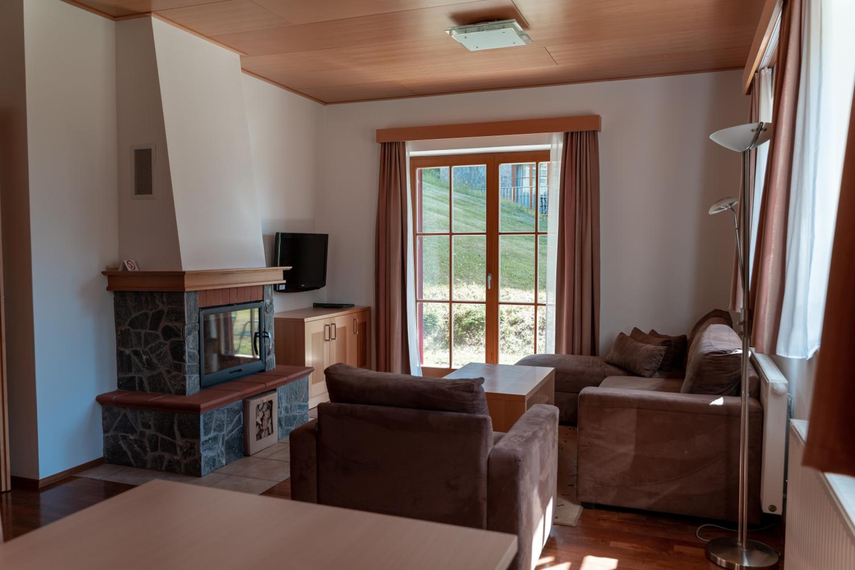 Two-Bedroom Apartment with Terrace photo 2