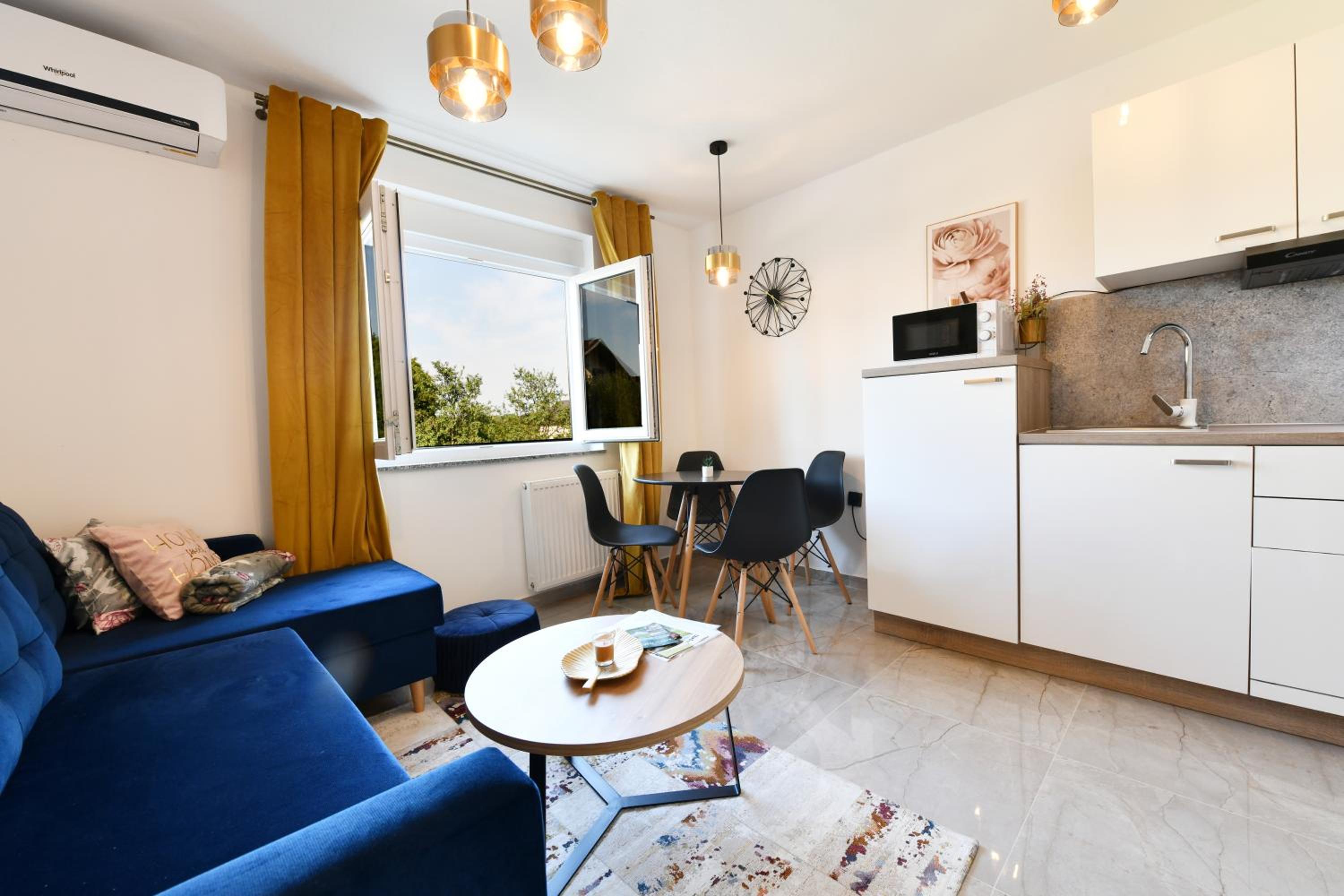 Two-Bedroom Apartment - Photo 2