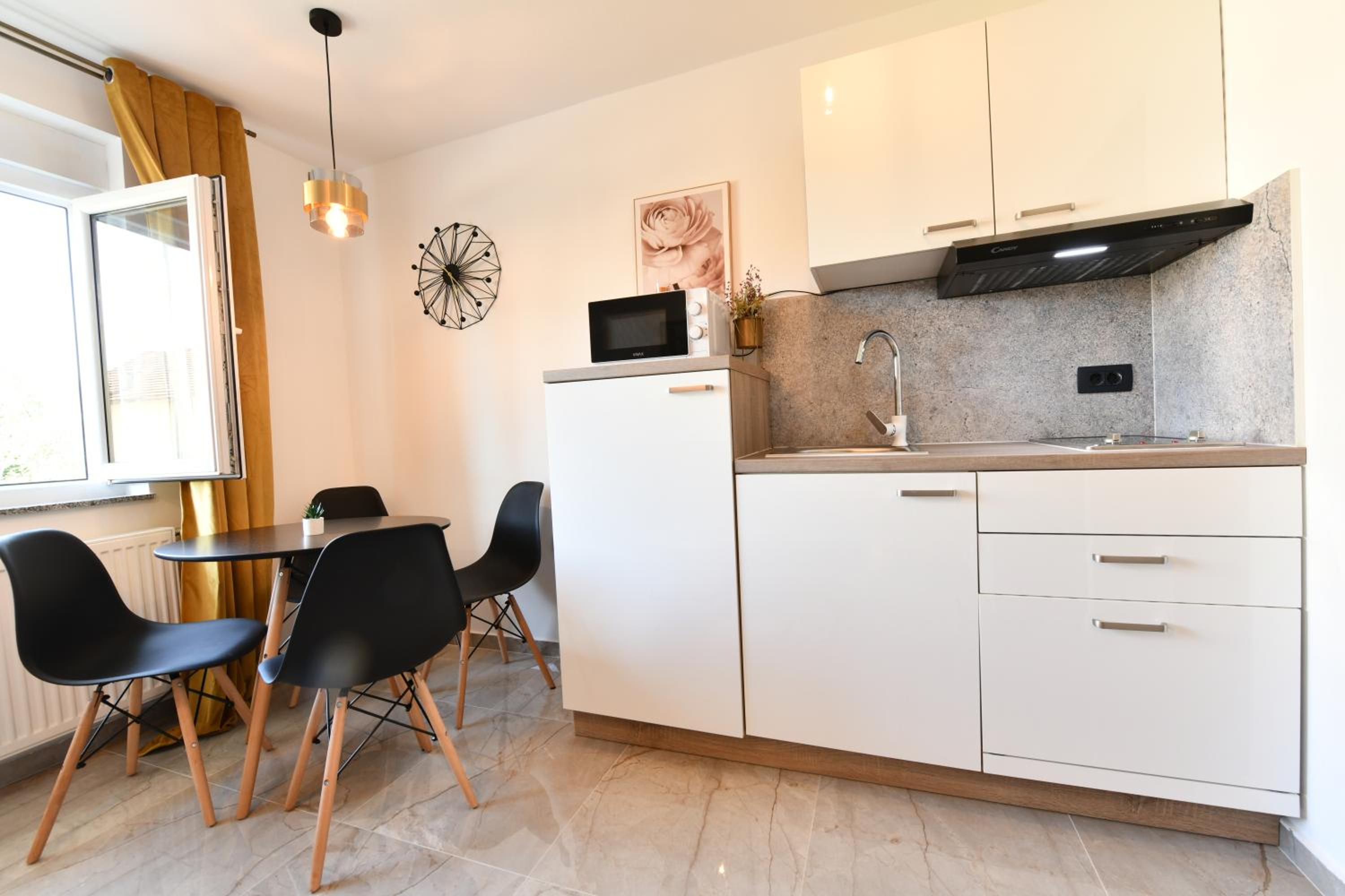 Two-Bedroom Apartment - Photo 36