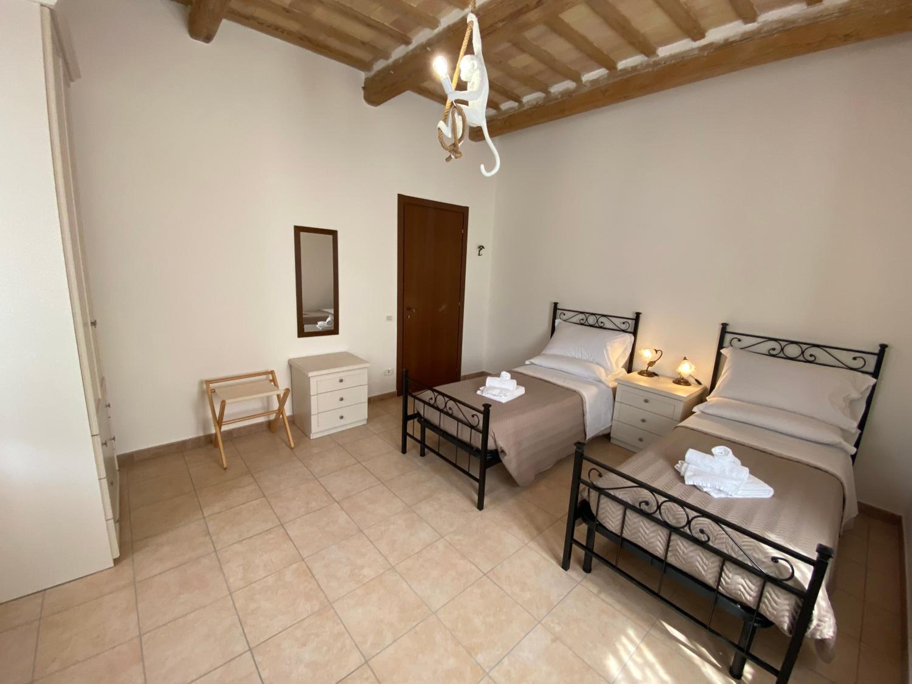 Double Or Twin Room With Shared Bathroom photo 2