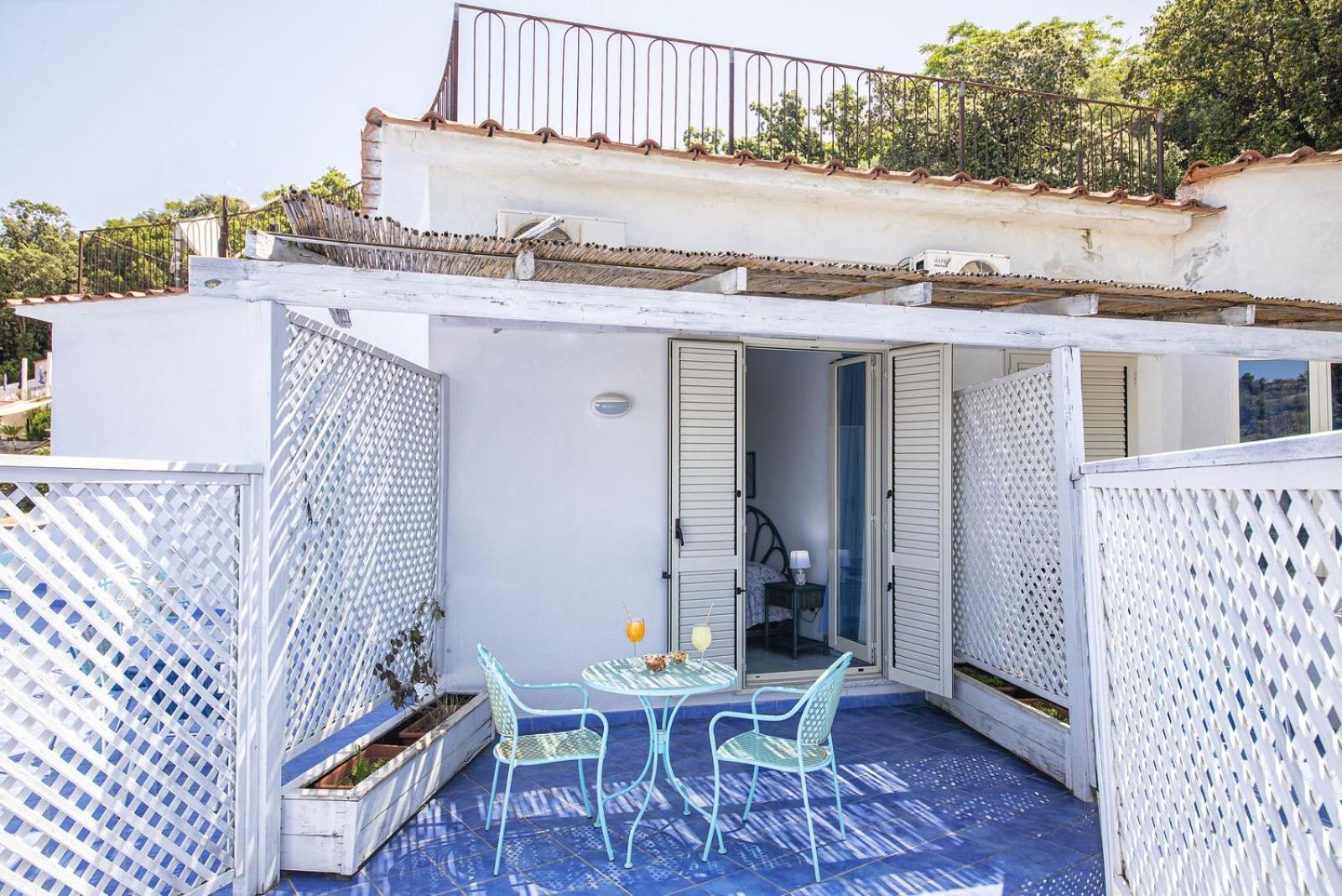 Double Room with Sea View photo 2