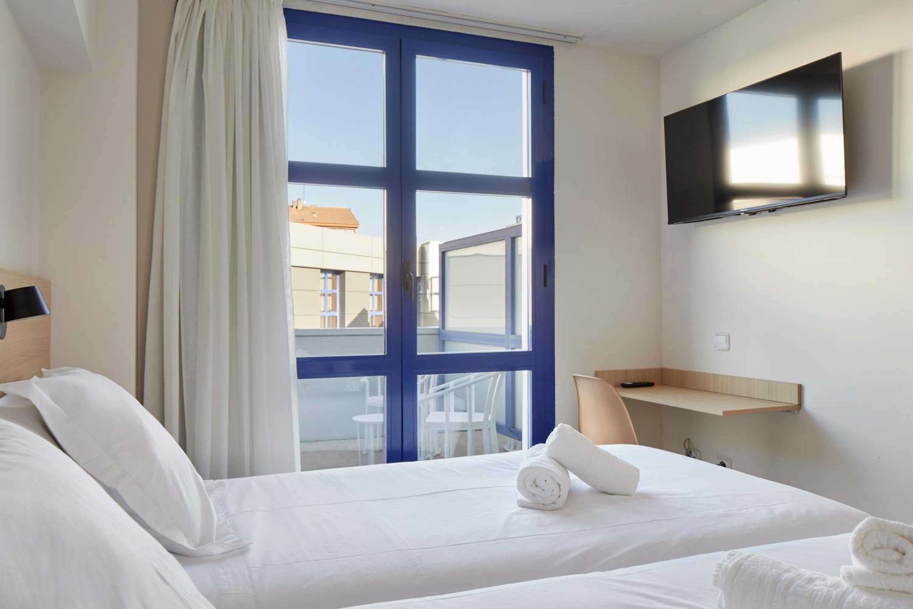 Double Room with Terrace - Photo 6