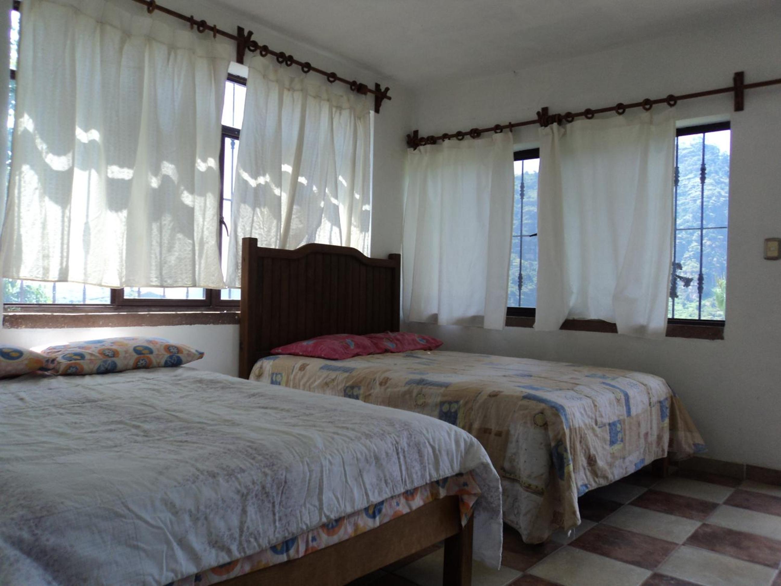 Classic Quadruple Room - Photo 1