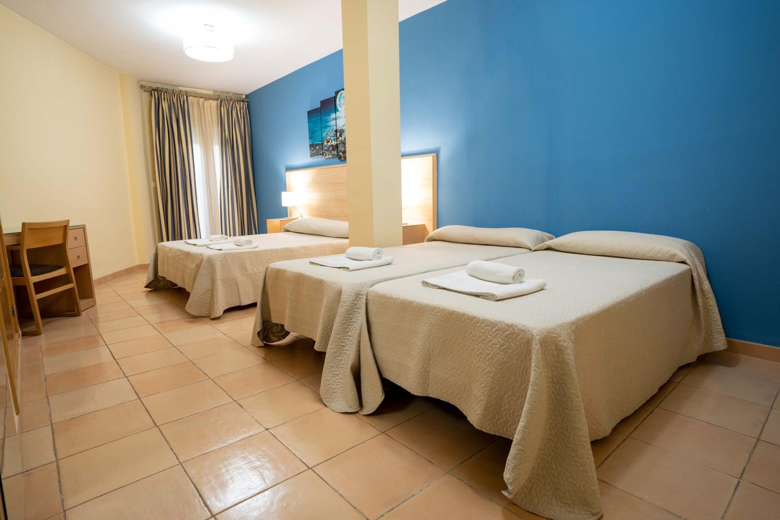 Comfort Quadruple Room - Photo 1