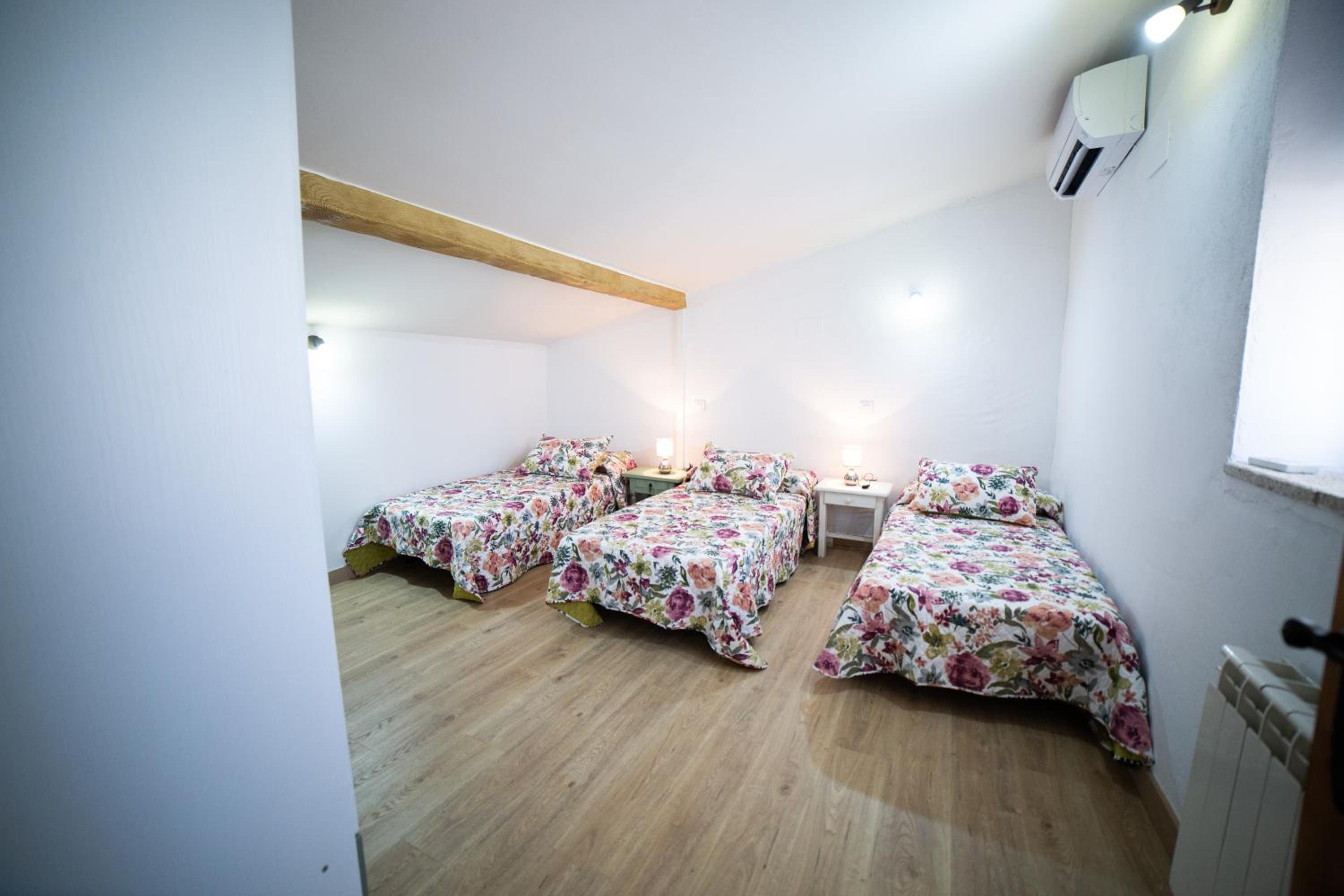 Casa de cuatro habitaciones