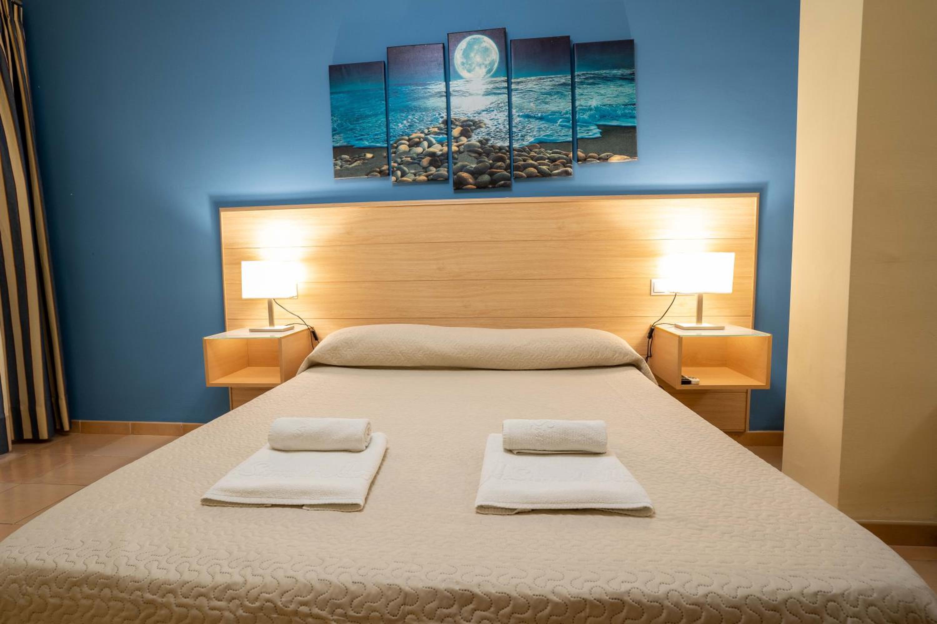 Double Room - Photo 1