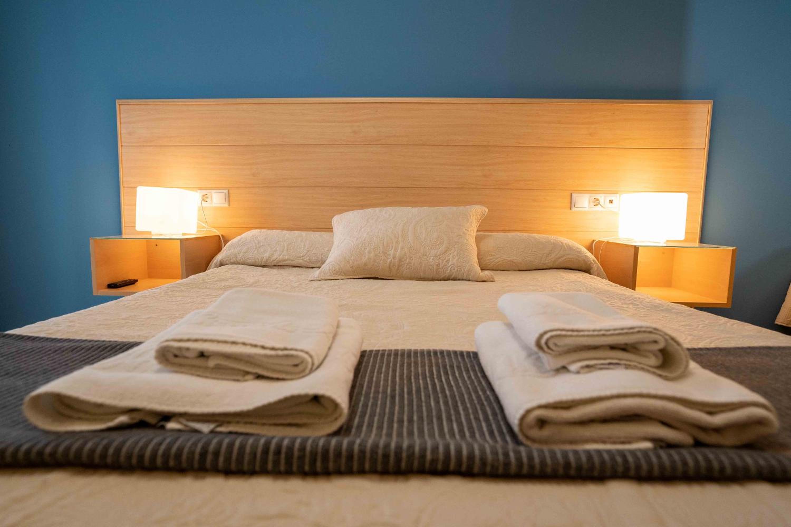 Double Room - Photo 5