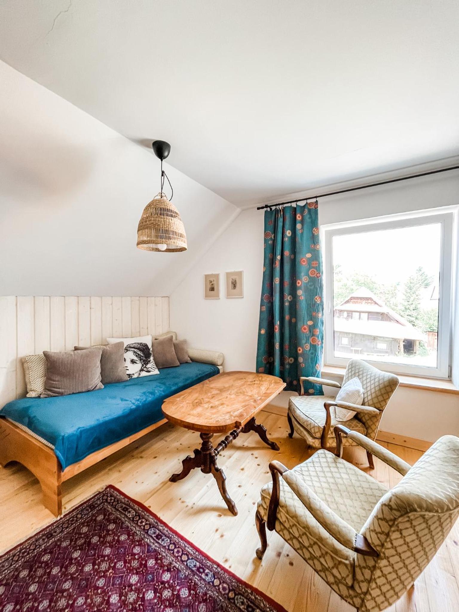 Triple Room with Private Bathroom - Photo 4