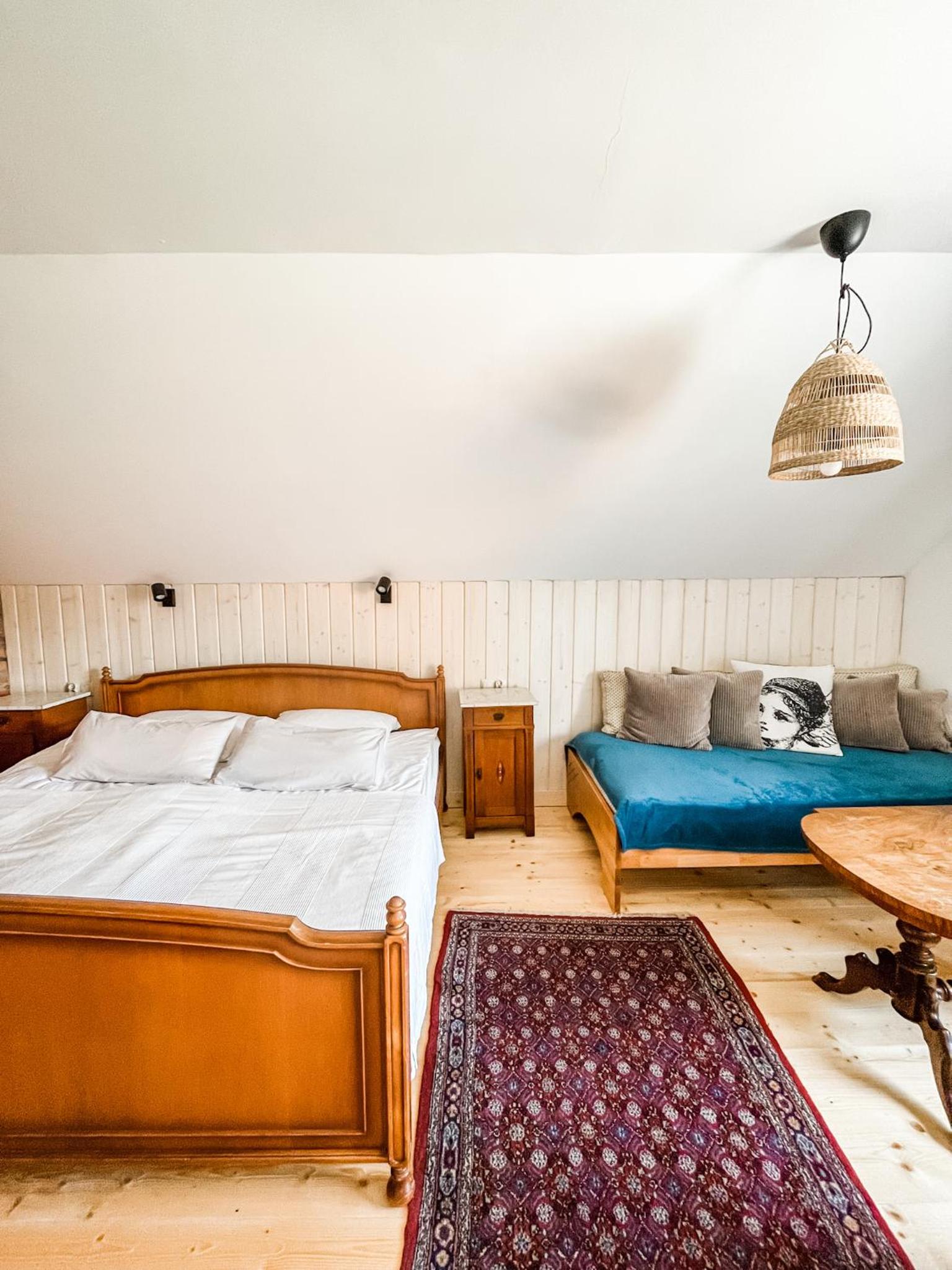 Triple Room with Private Bathroom - Photo 9