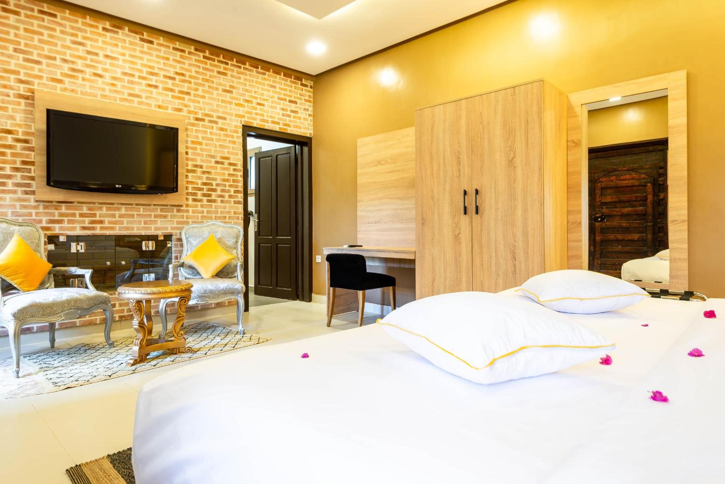 Family Suite - Photo 12