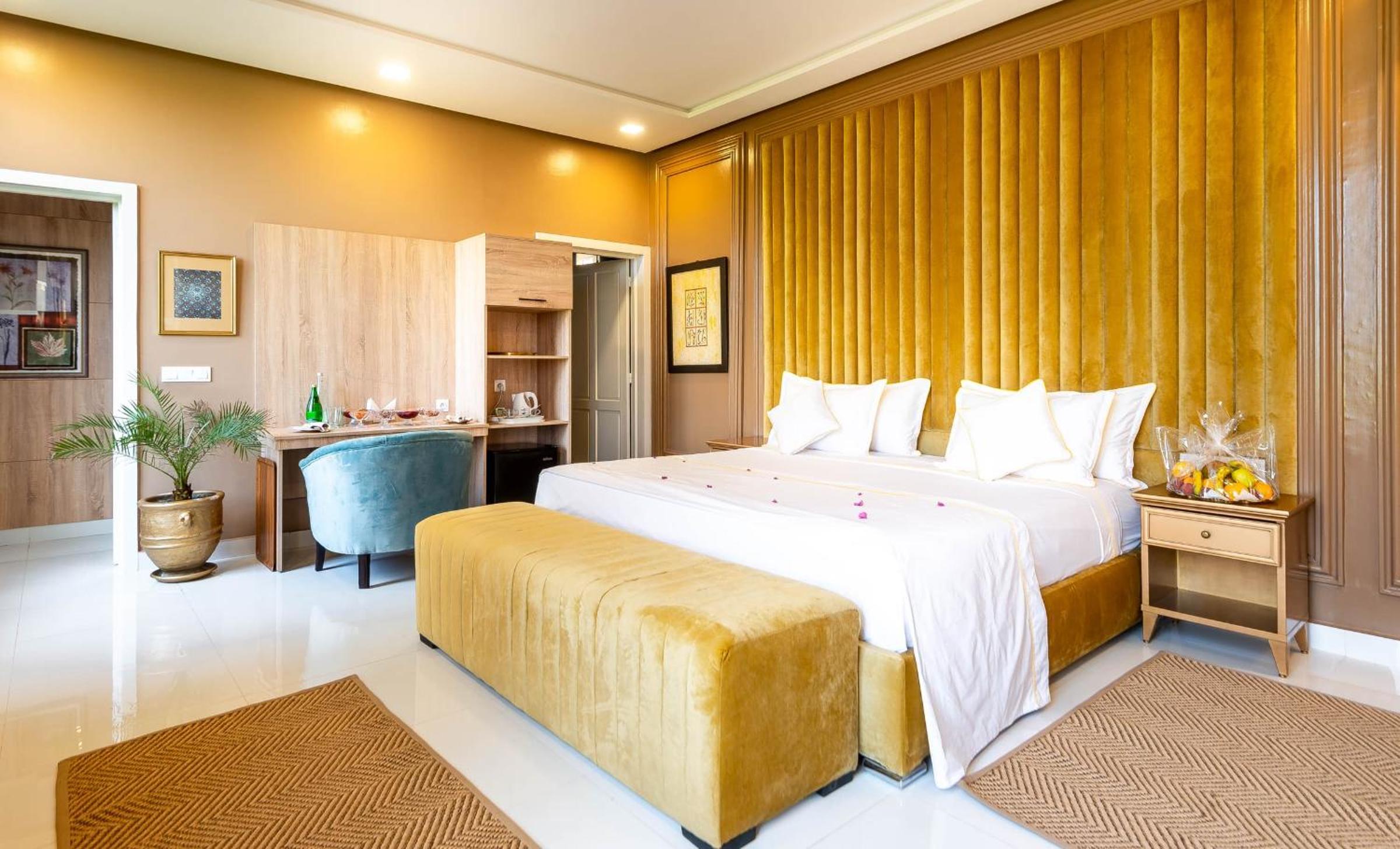 Royal Suite - Photo 7
