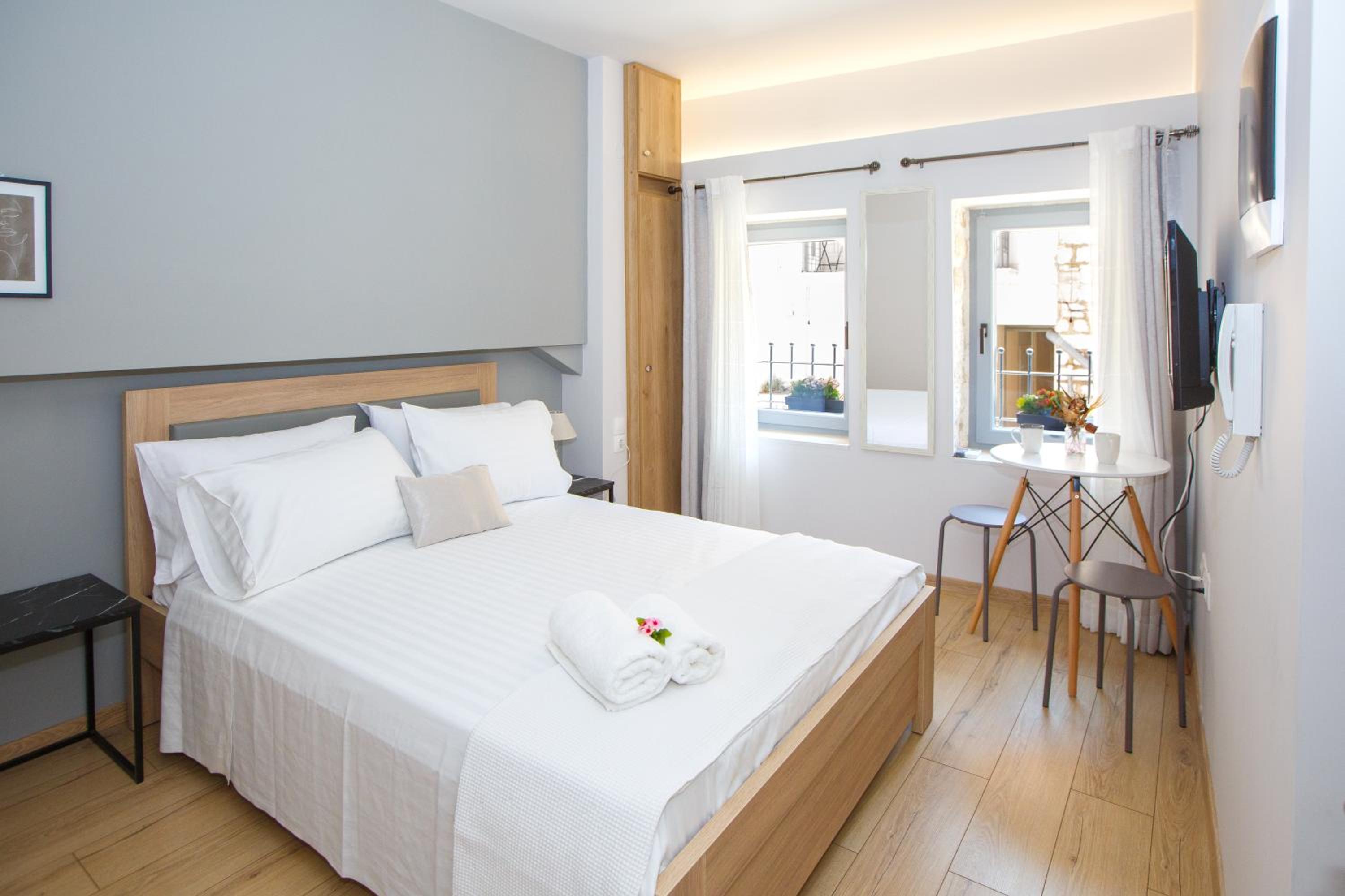 Double Room with Private Bathroom photo 3
