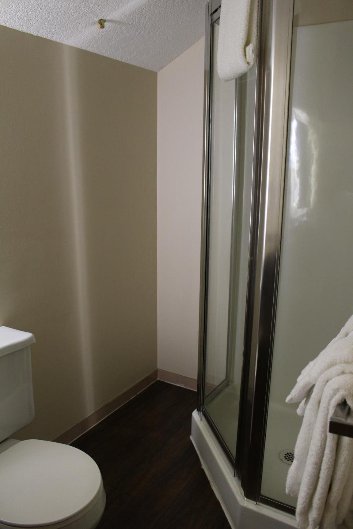 Two Bedroom Suite with Ocean View - Non-Smoking - Photo 2