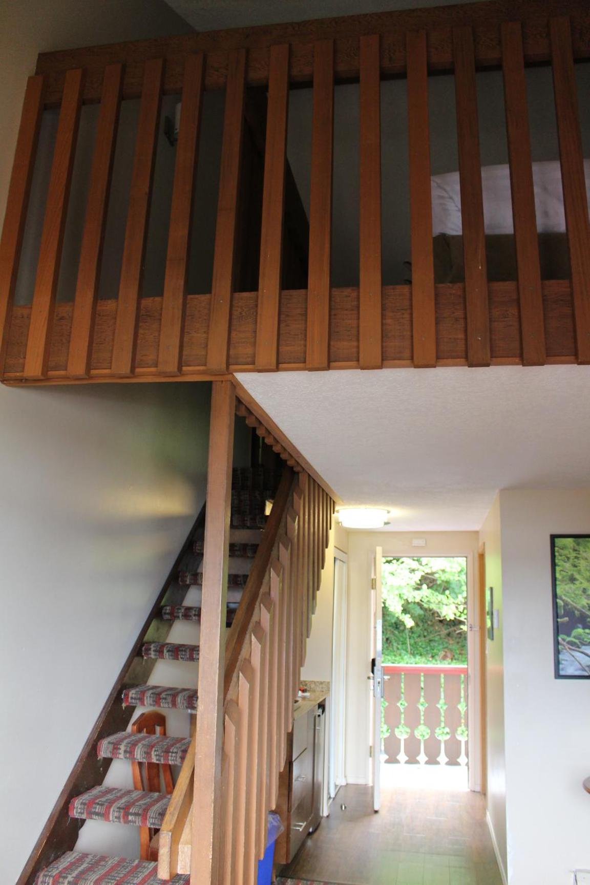 Two Bedroom Suite with Ocean View - Non-Smoking - Photo 3