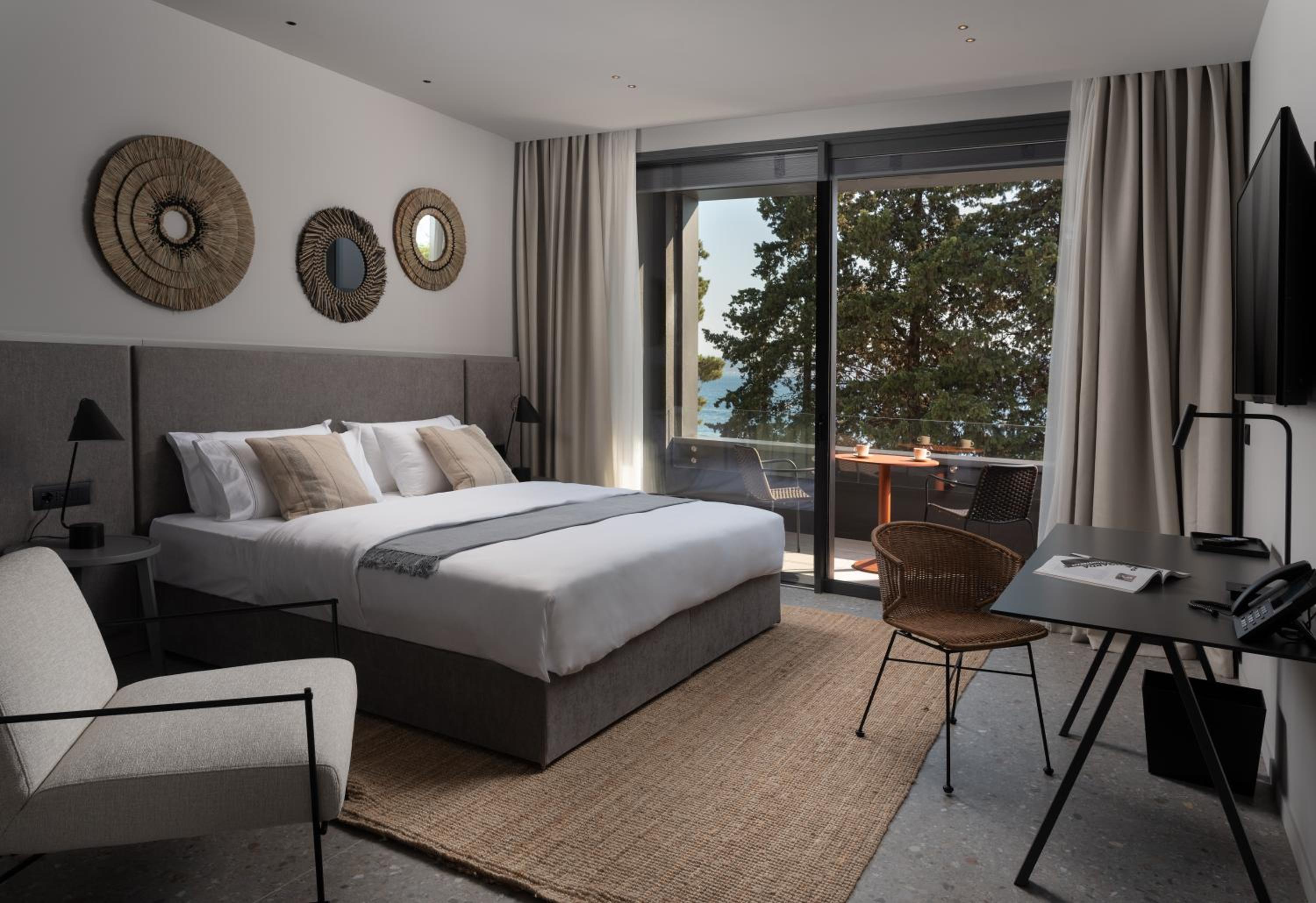 Suite with Sea View - Photo 2