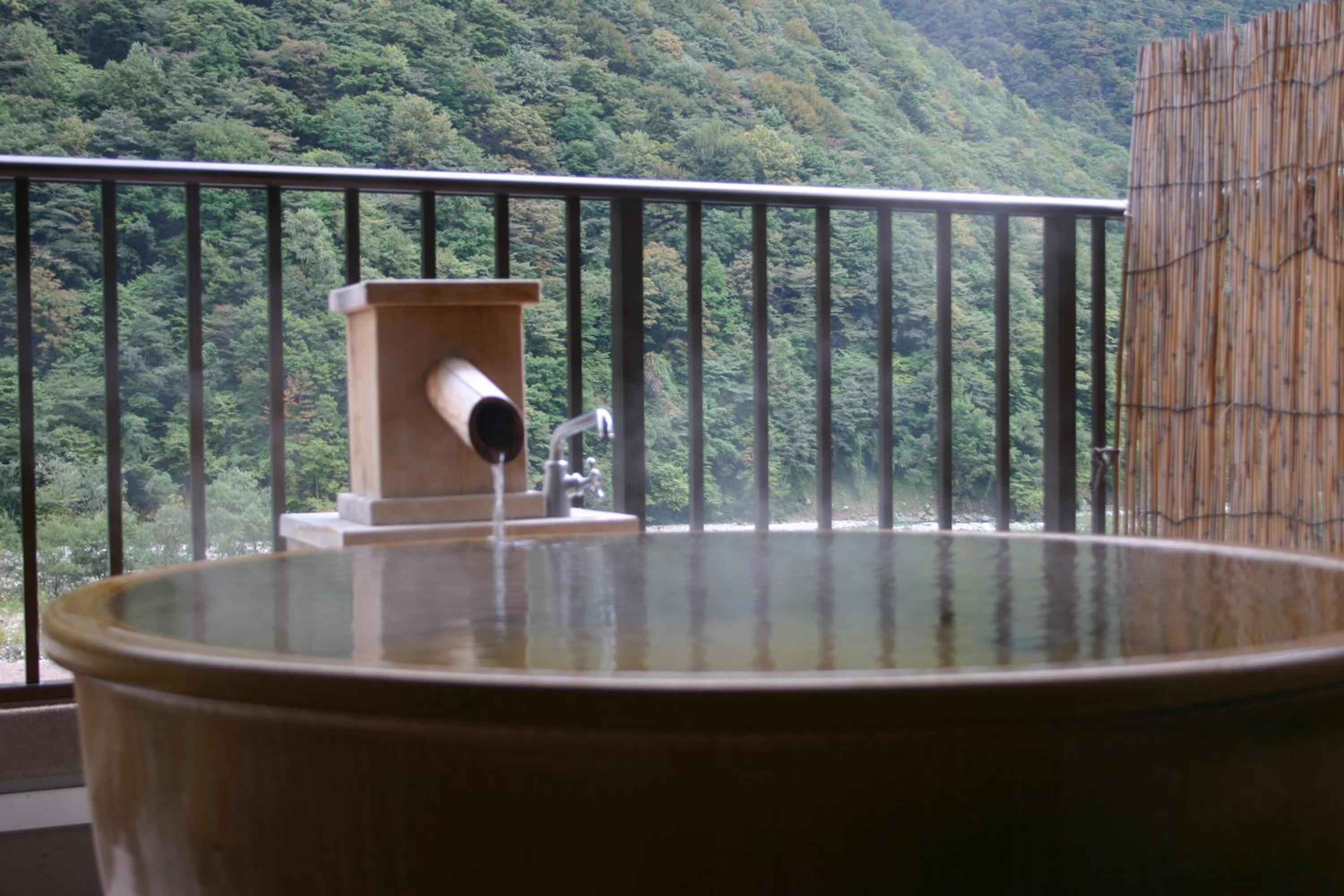 Japanese-Style Room with Open-Air Bath photo 2