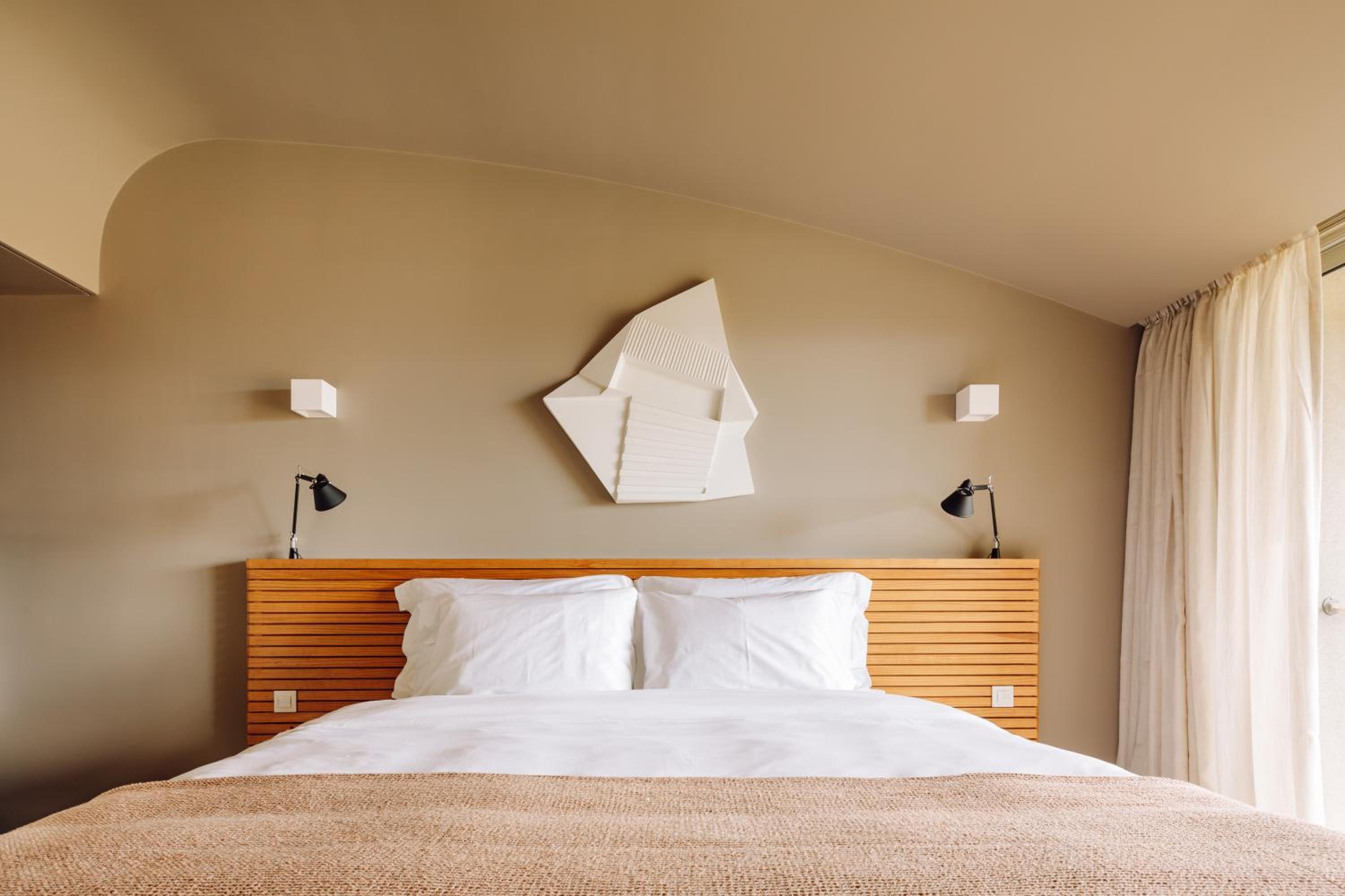 Double or Twin Room with Garden View - Photo 6