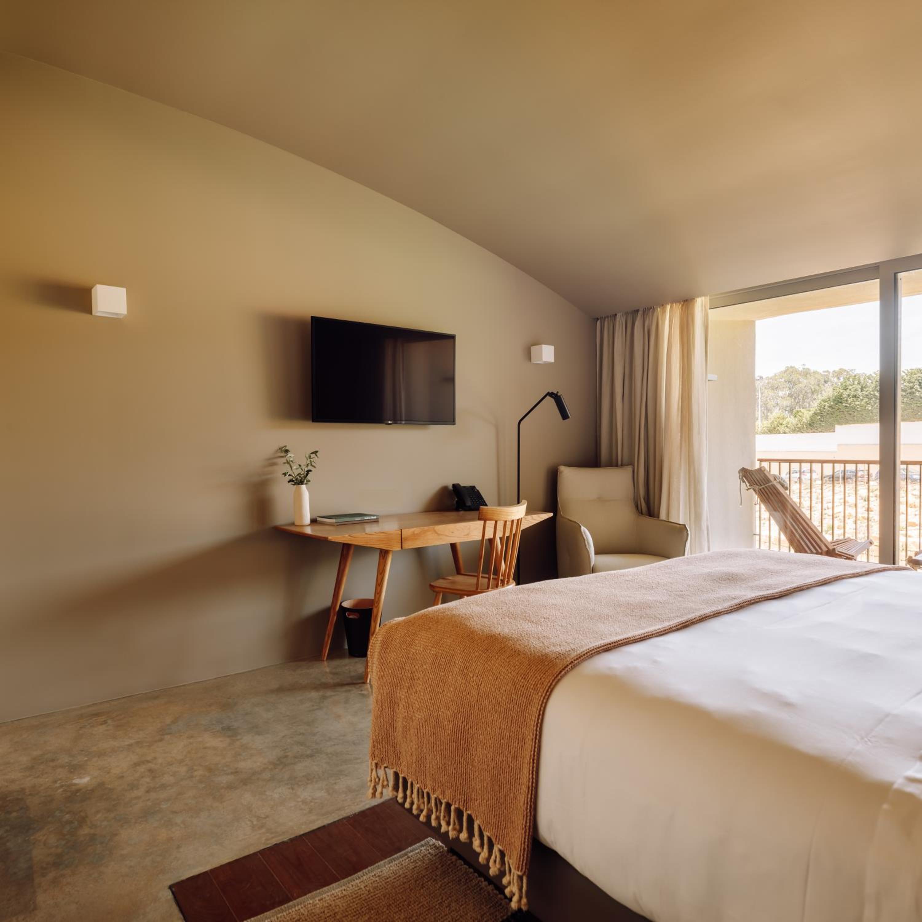 Double or Twin Room with Garden View - Photo 2