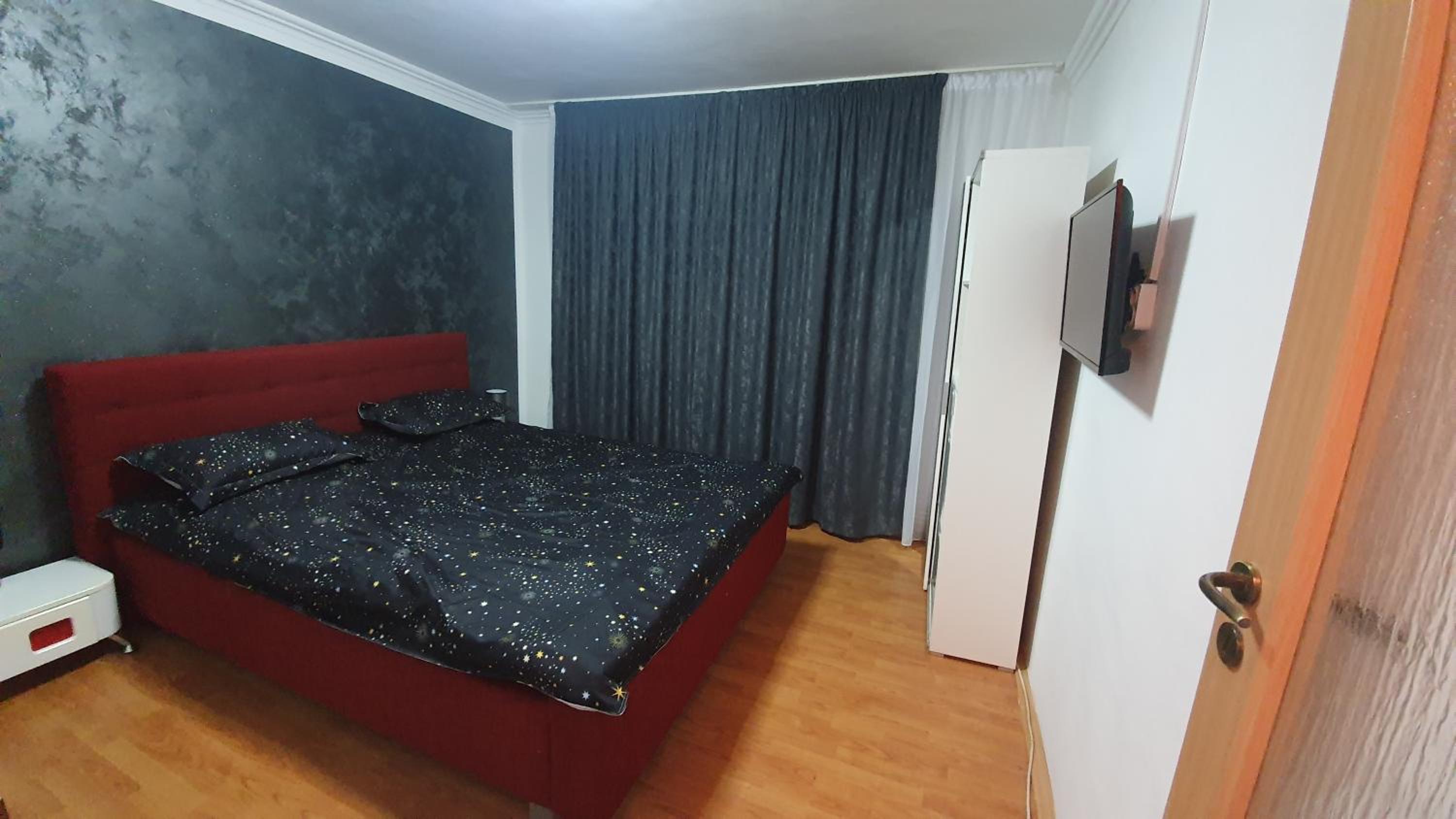 Two-Bedroom Apartment - Photo 8