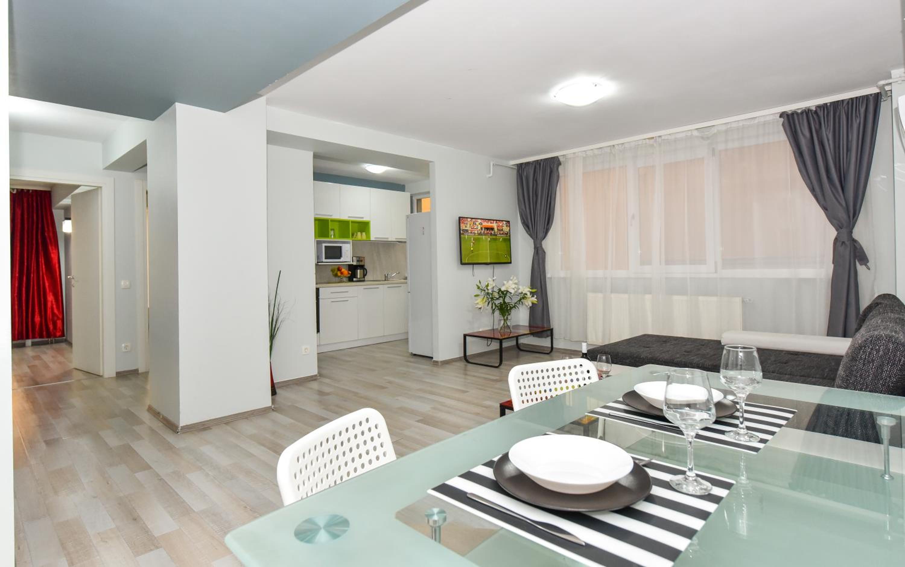 Three-Bedroom Apartment - Photo 19