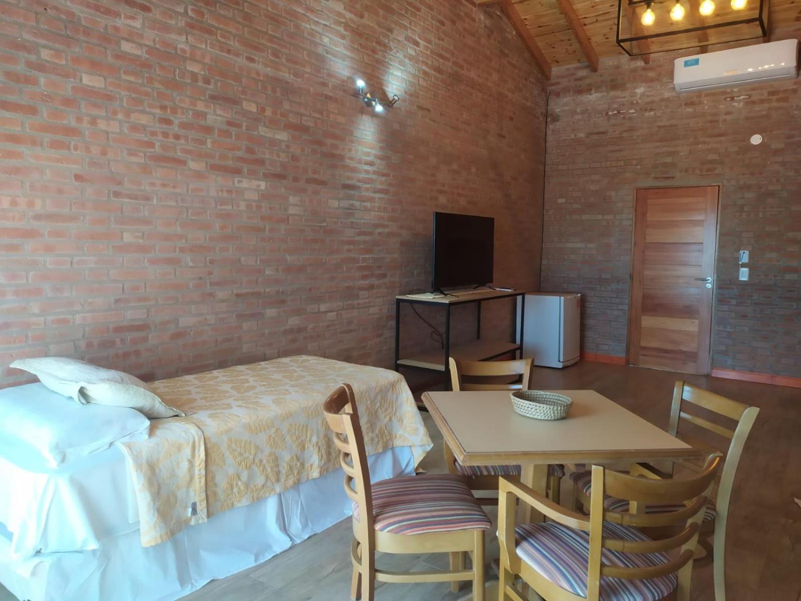 Deluxe Suite with Spa Bath photo 2