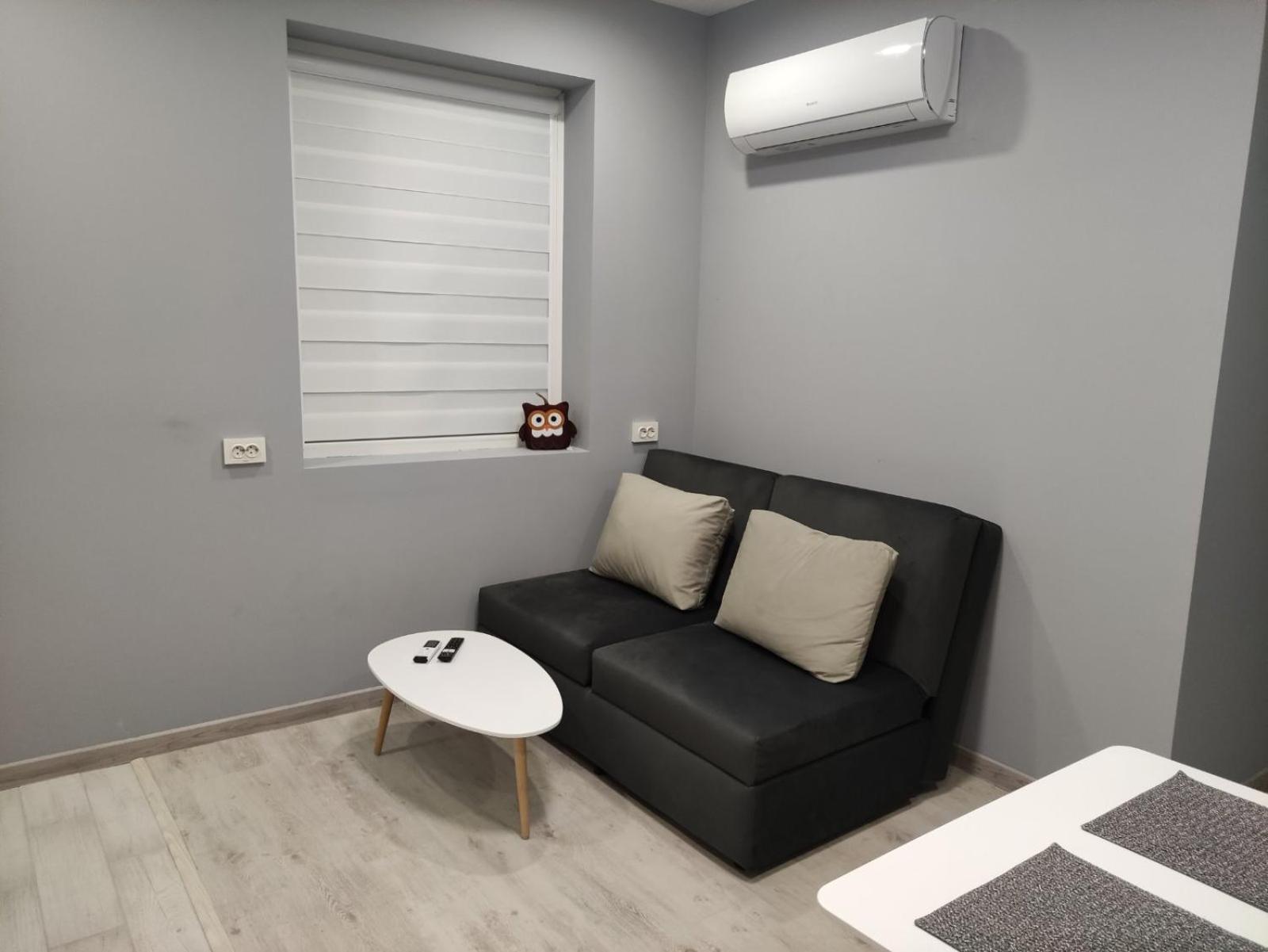 One-Bedroom Apartment - Photo 13
