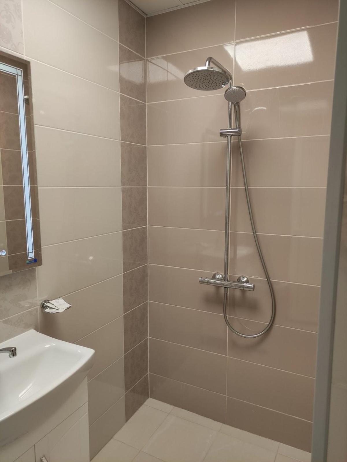 One-Bedroom Apartment - Photo 14