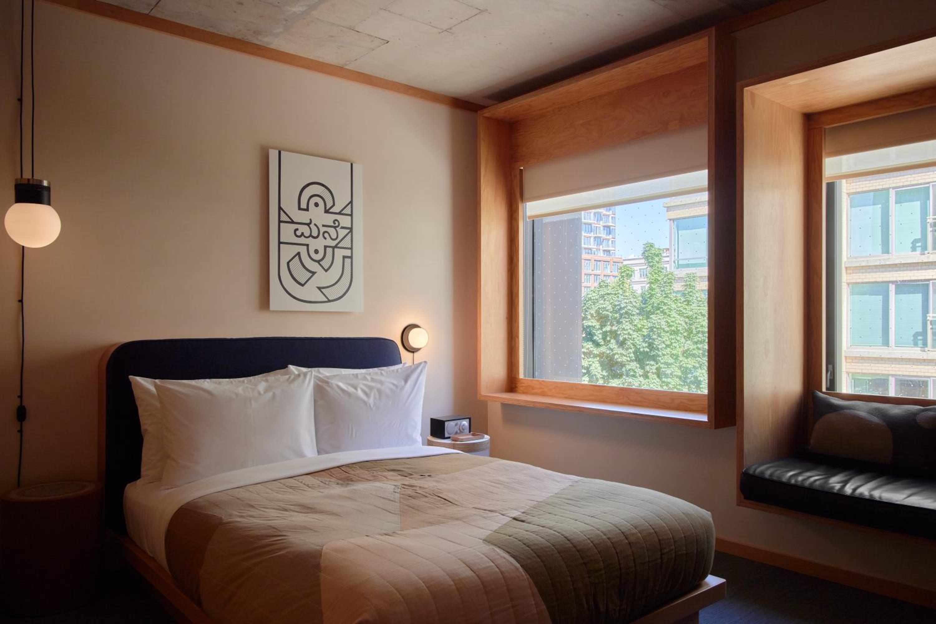 Superior King Room - Photo 1