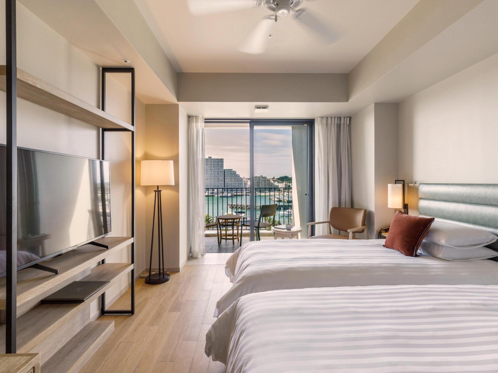 Connecting Room Harbor View - with Club service photo 2