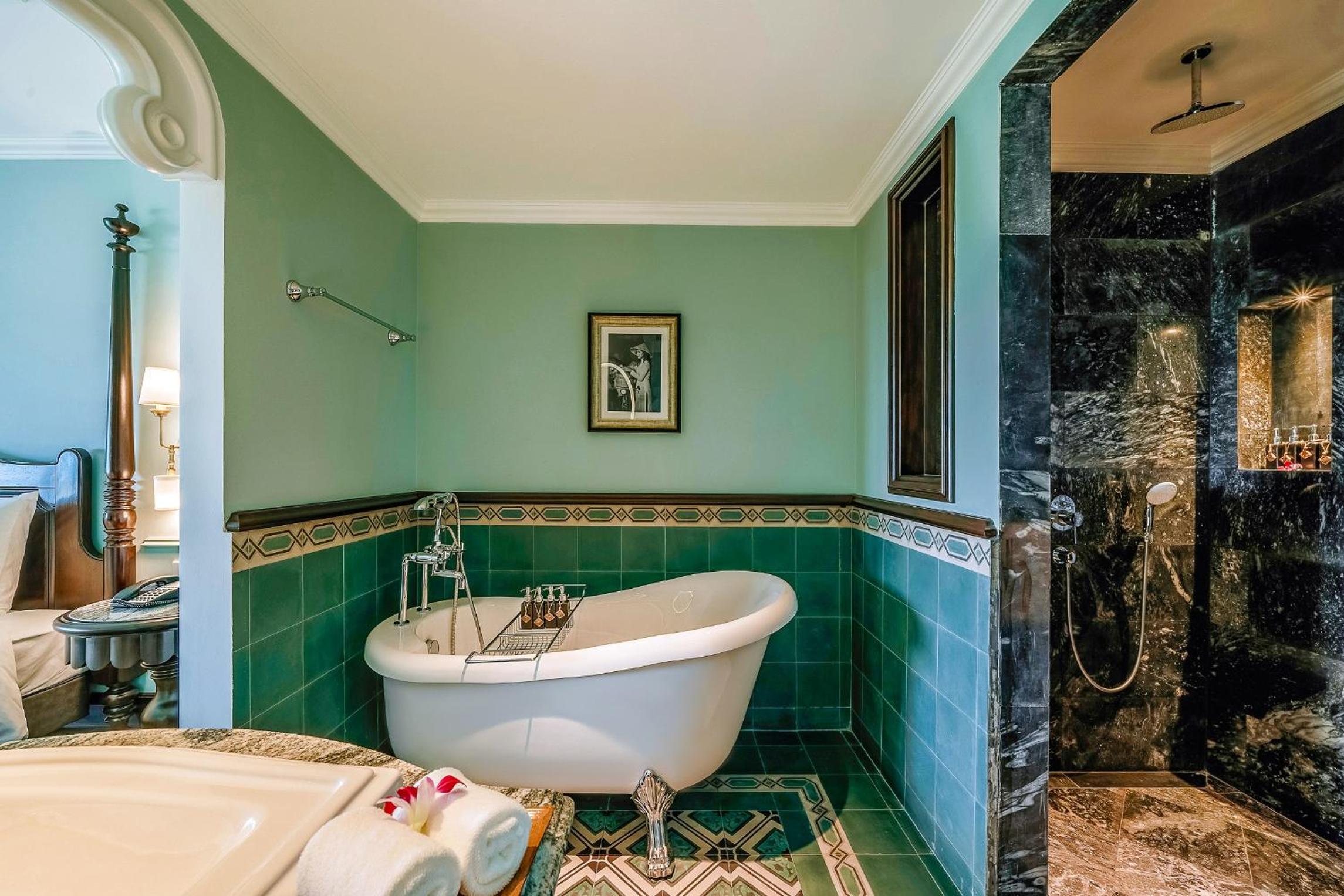 Executive Suite, Club Wing photo 2