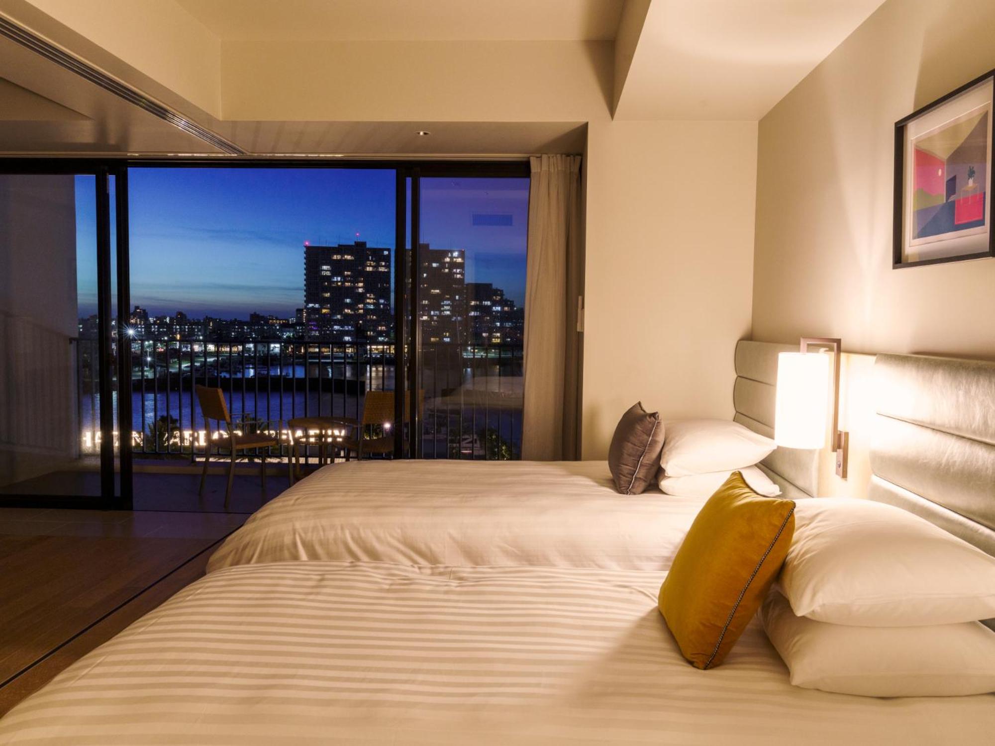 Luxury Harbor View - with Club service photo 2