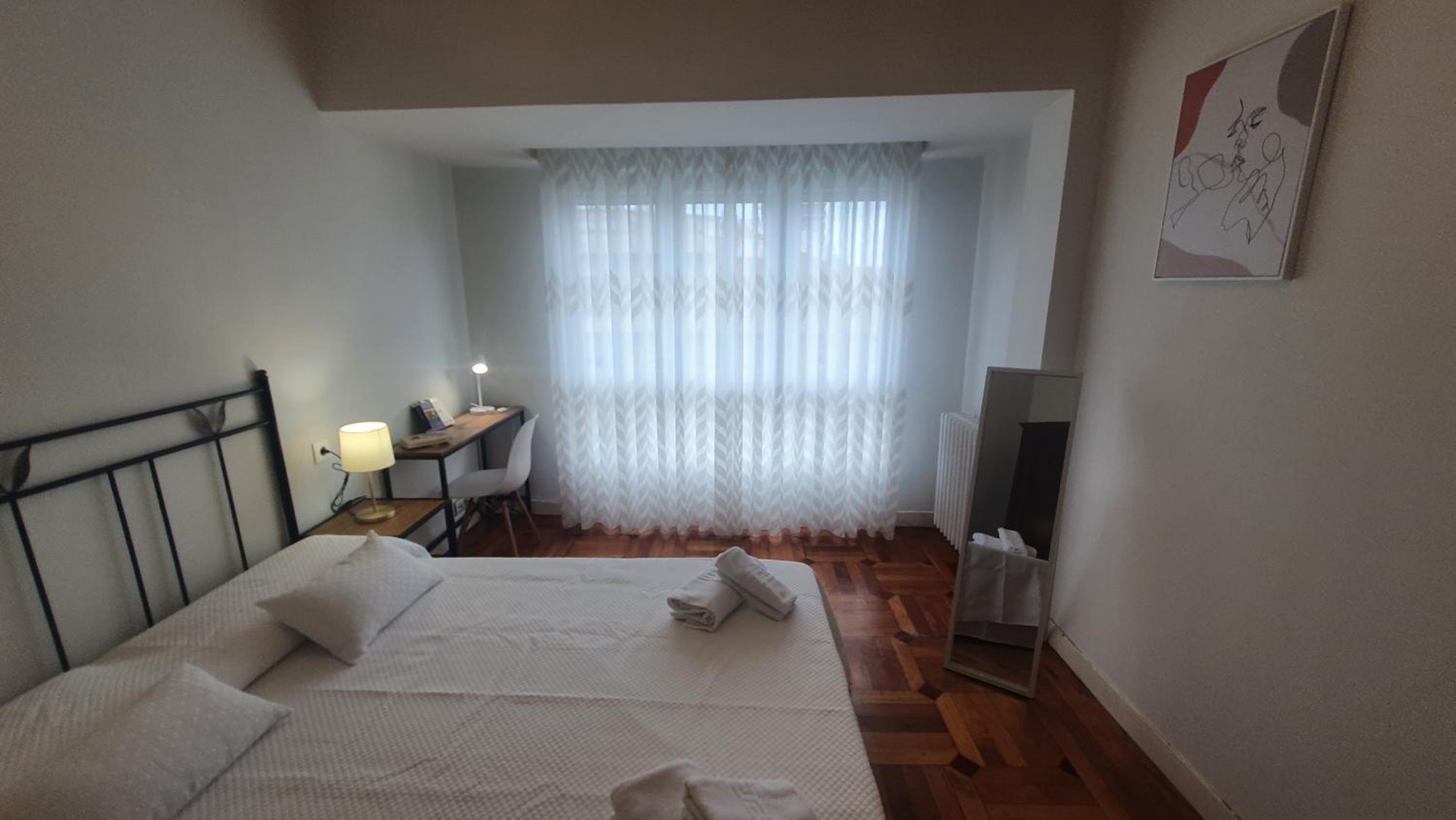 Apartment photo 2