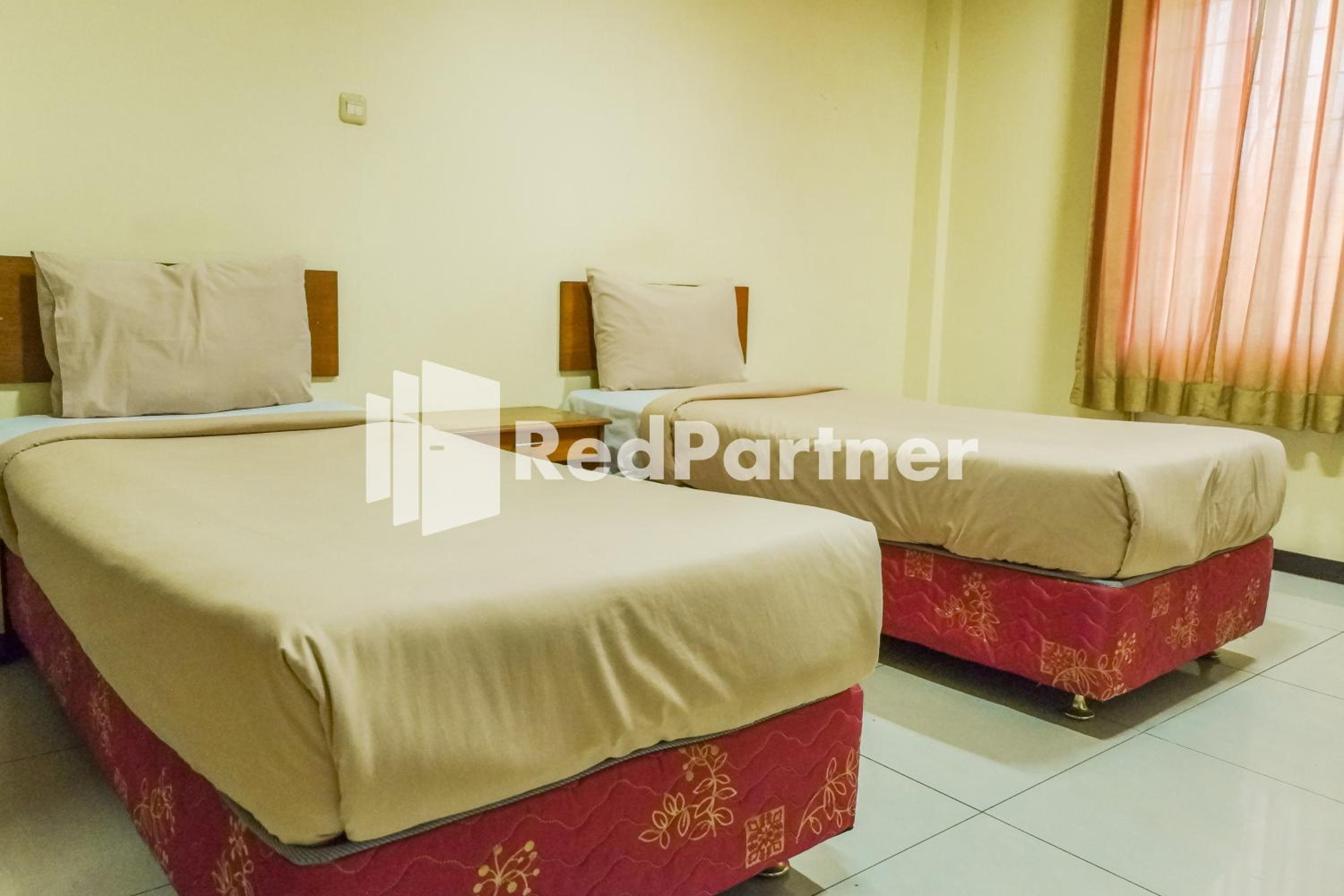 Deluxe Twin Room - Photo 1