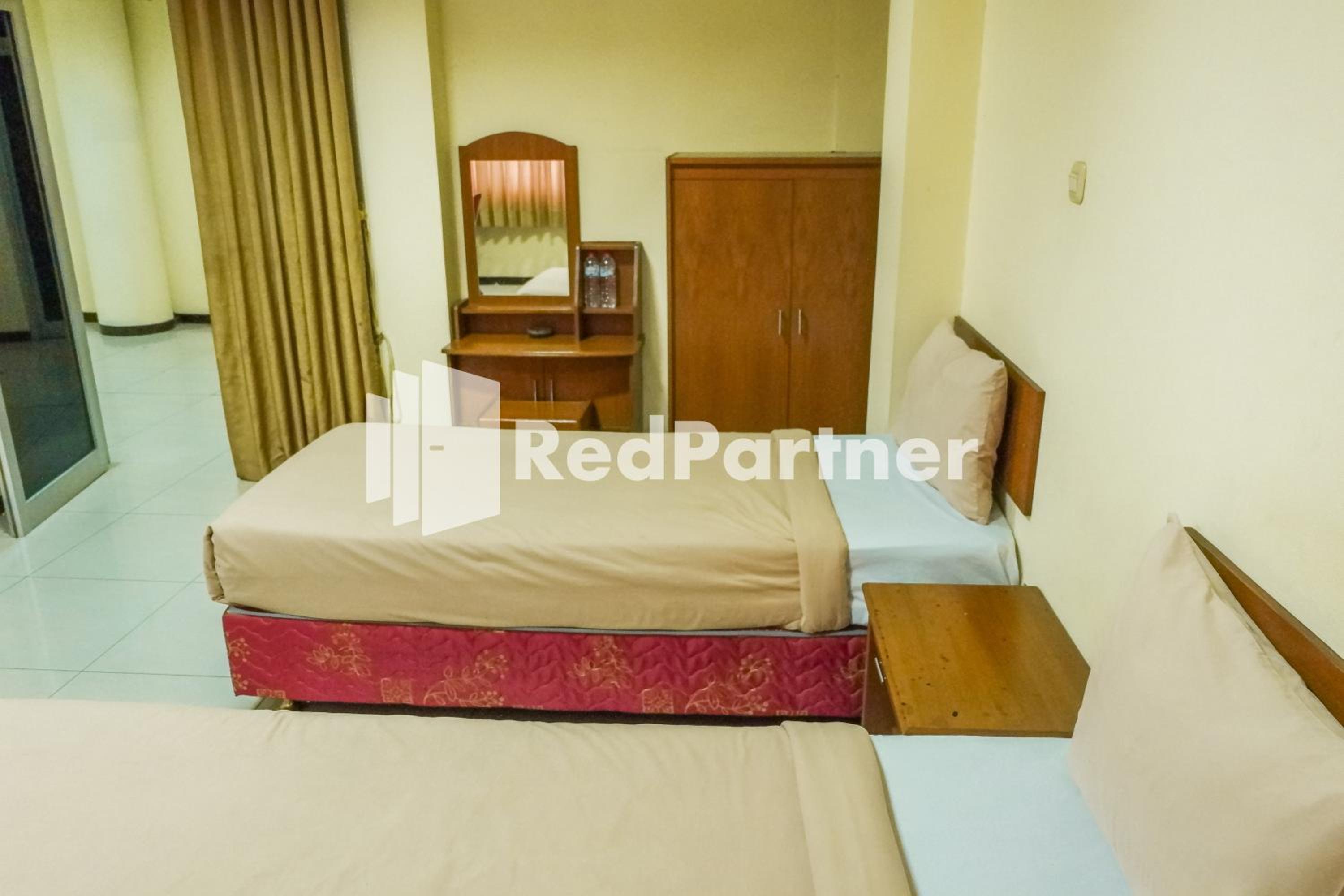 Deluxe Twin Room - Photo 6