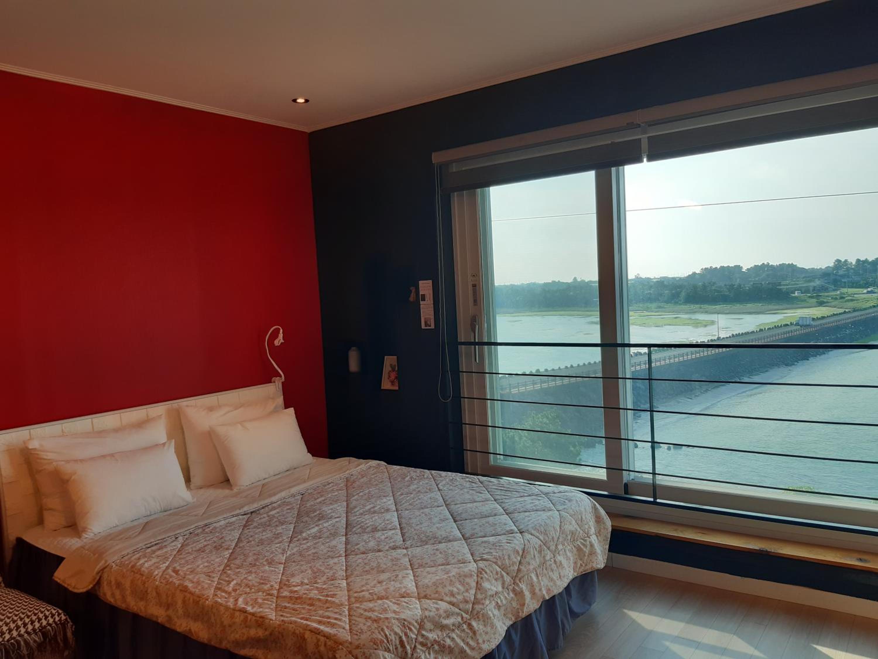 Double Room with Sea View - Photo 6