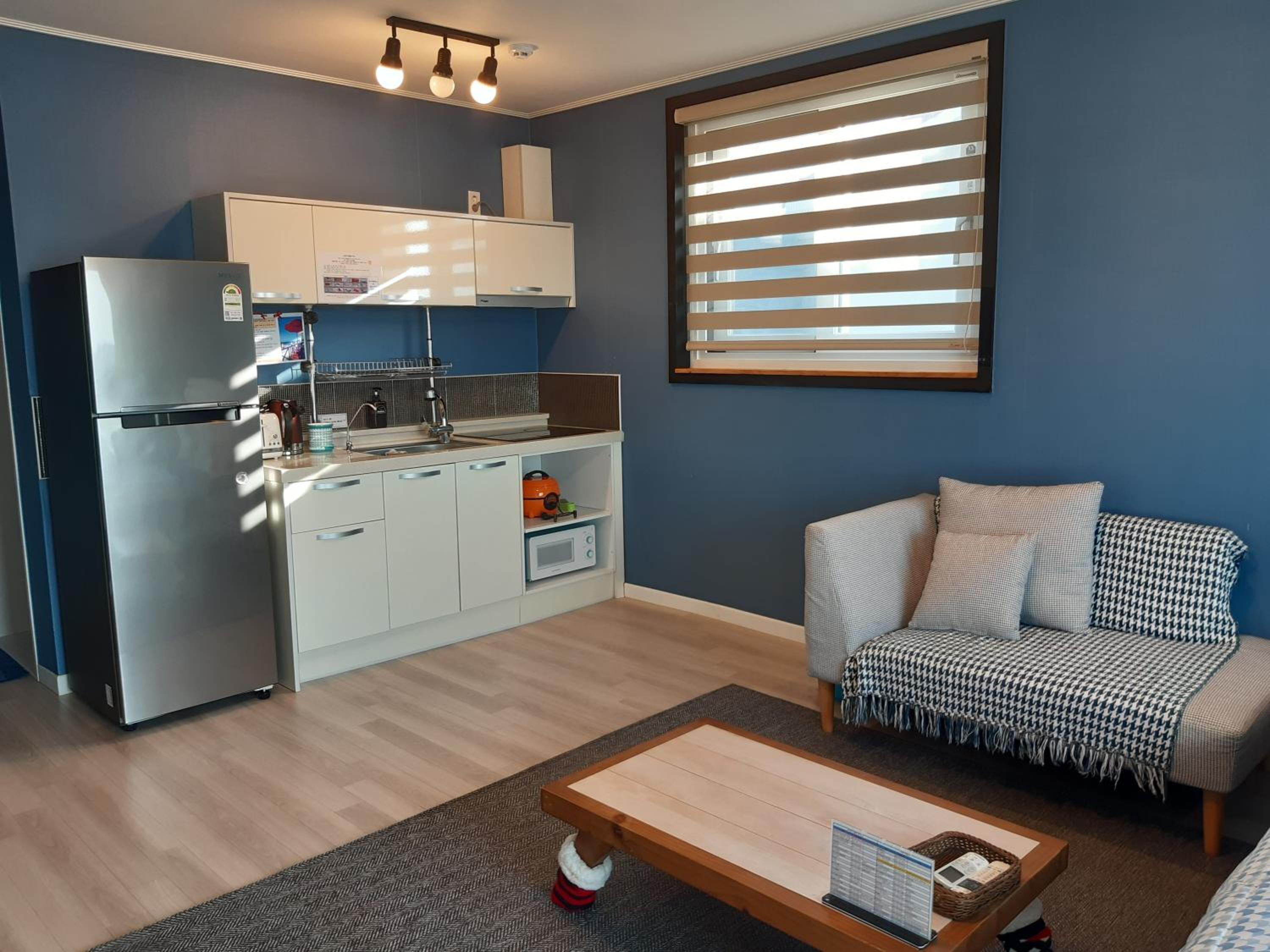 Deluxe Double Room with Sea View - Photo 6