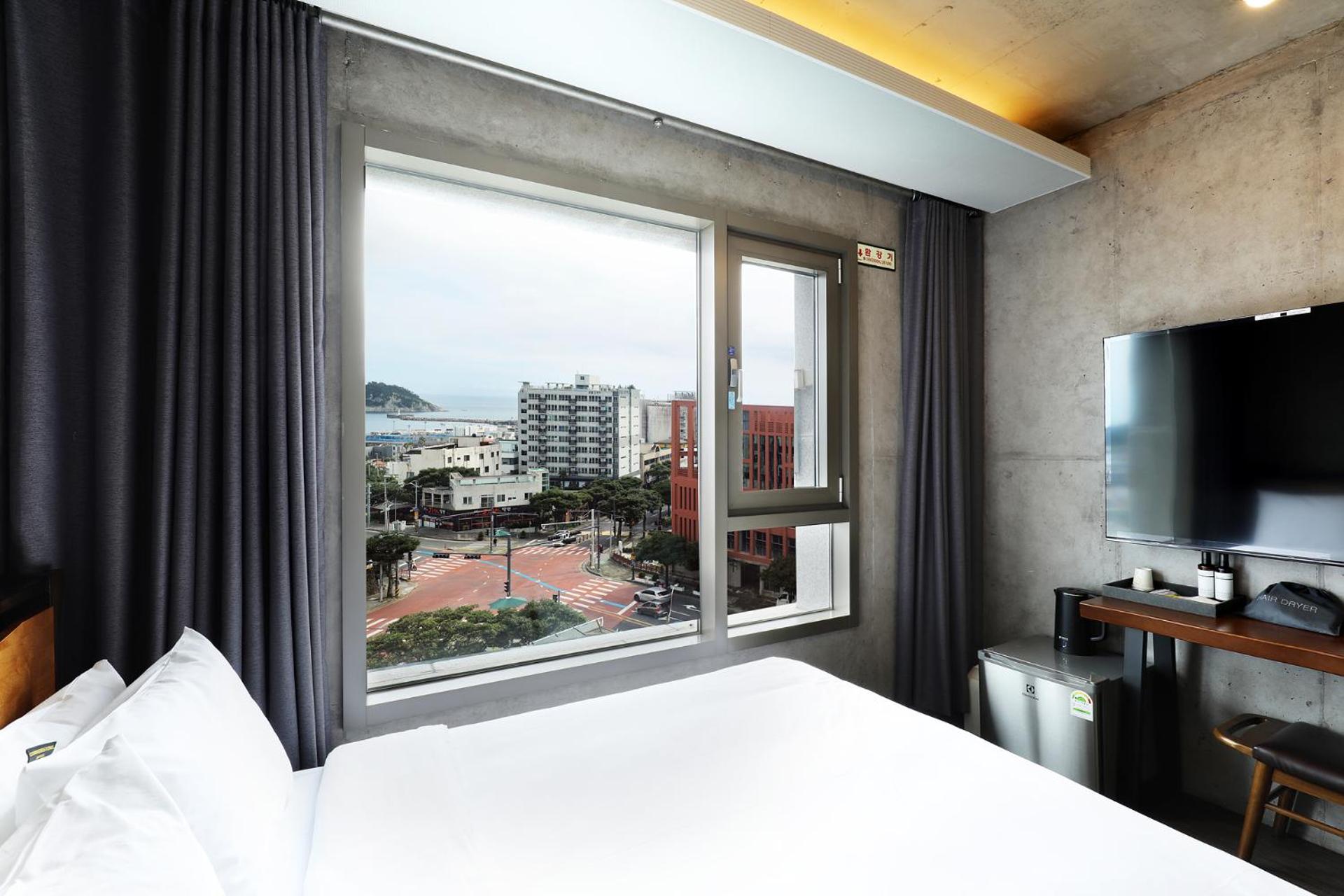 Standard Double Room - Photo 14