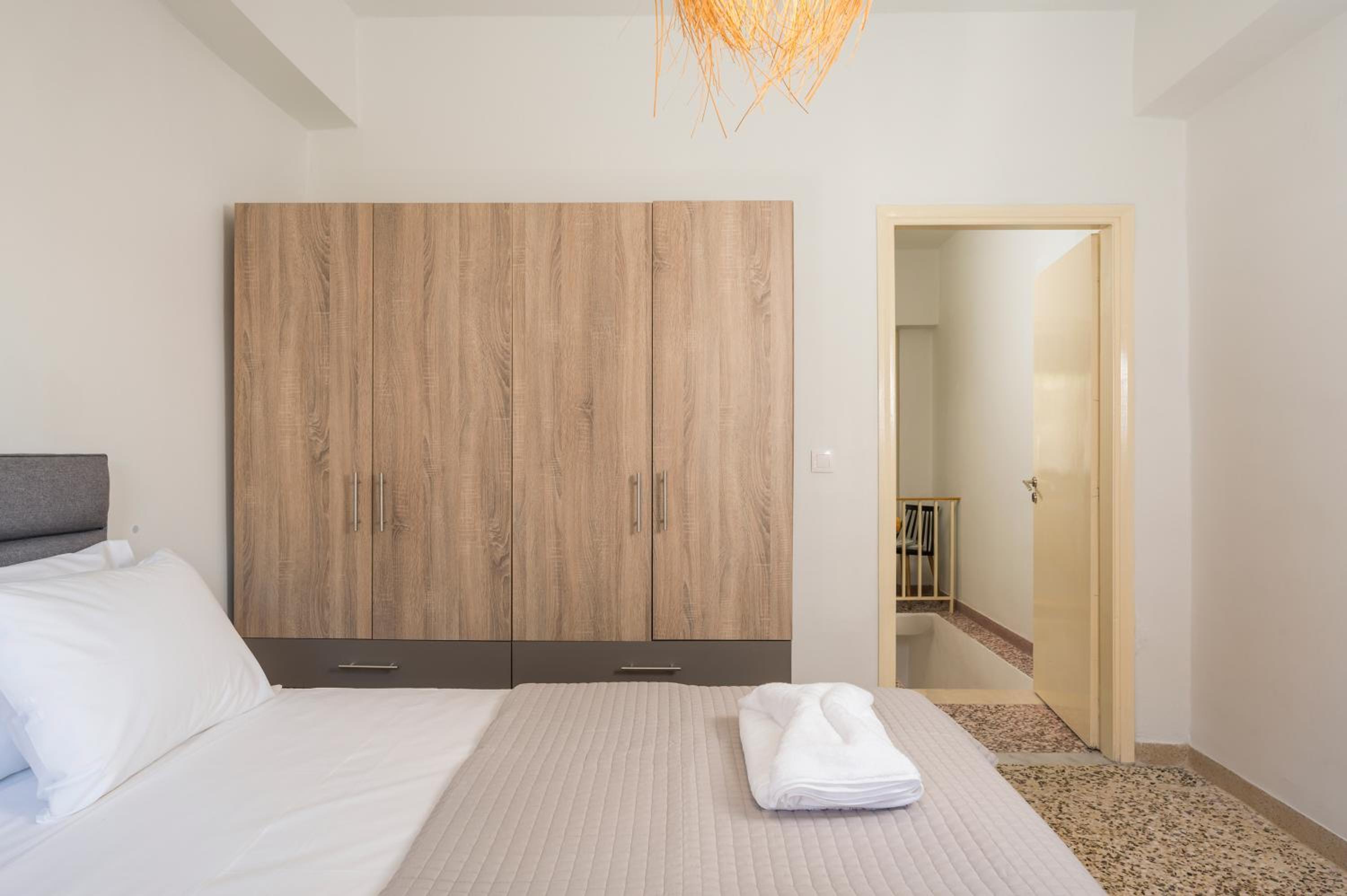 Two-Bedroom Apartment - Photo 9